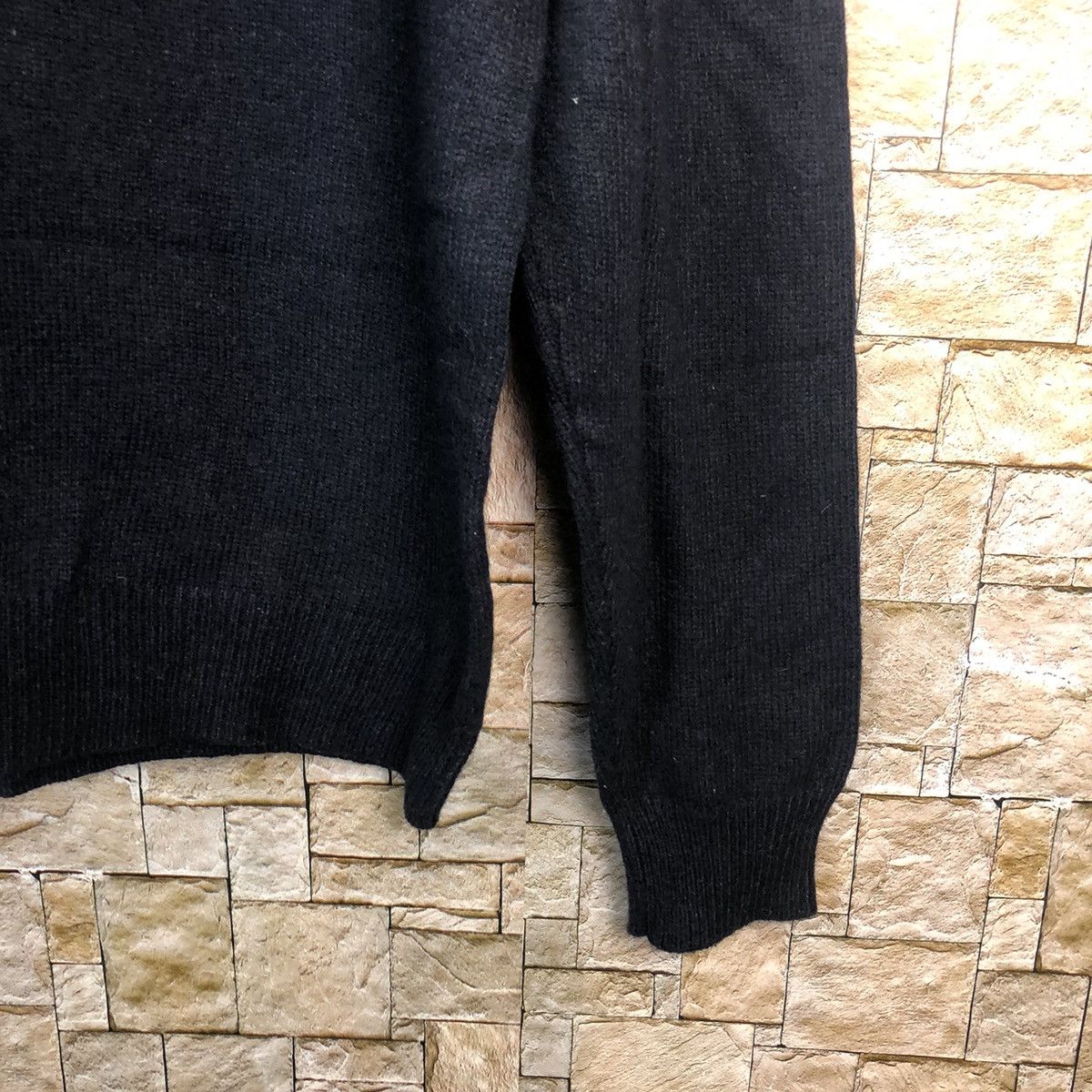 GU × Homespun Knitwear × Vintage GU japan Black plain vintage Knitwear #A894 Size US L / EU 52-54 / 3 - 8 Thumbnail