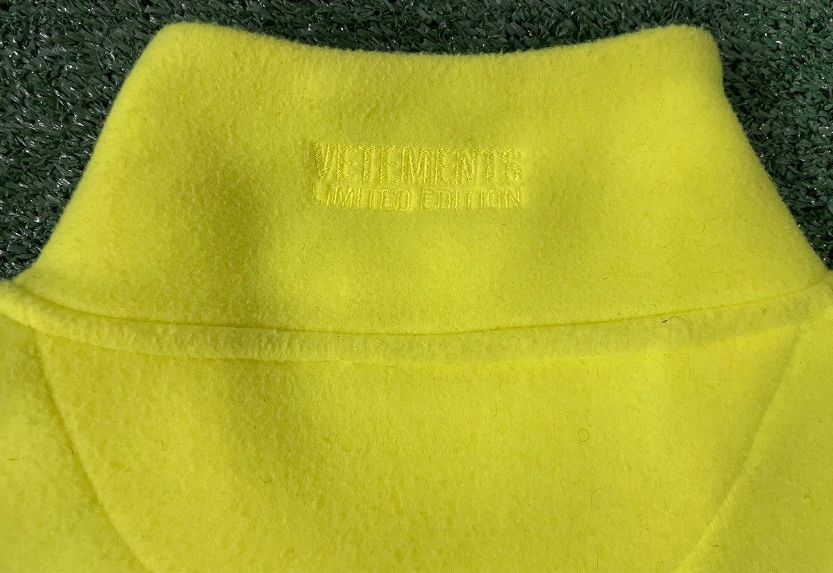 Vetements Vetements flou yellow fleece zip up jacket Size US XL / EU 56 / 4 - 10 Thumbnail