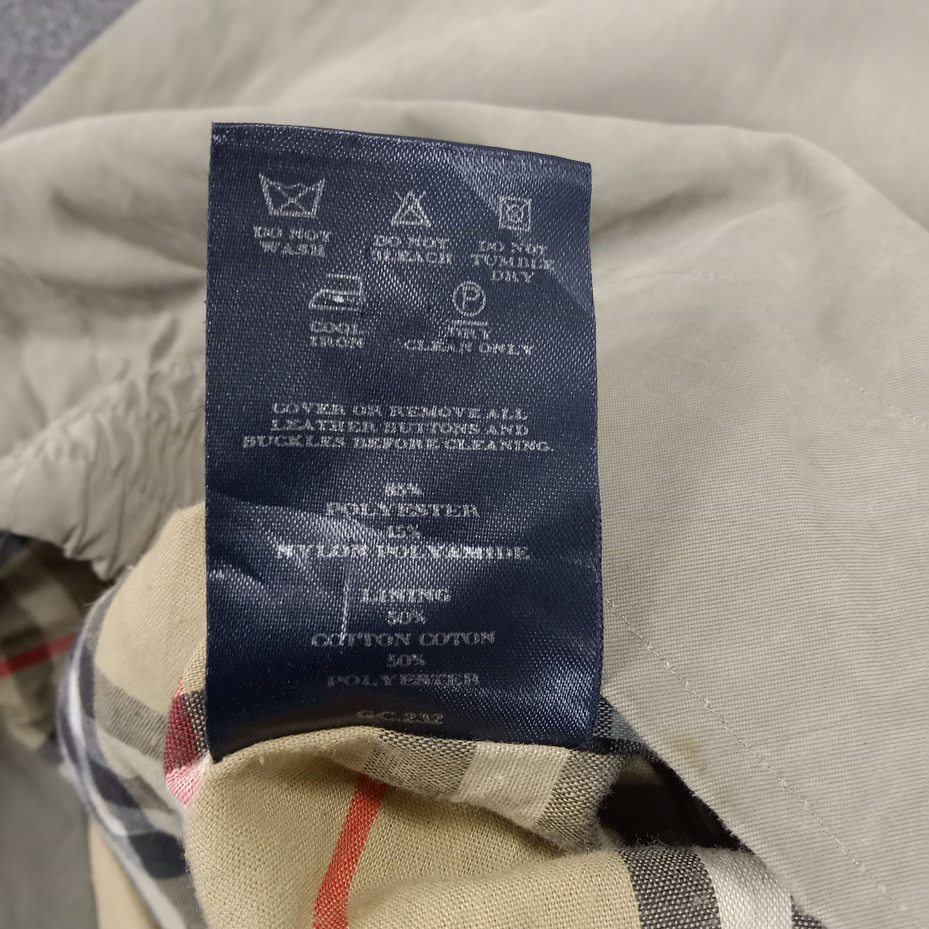 Burberry × Vintage Burberry London Nova Check Italian Brand Jacket Size US L / EU 52-54 / 3 - 8 Thumbnail