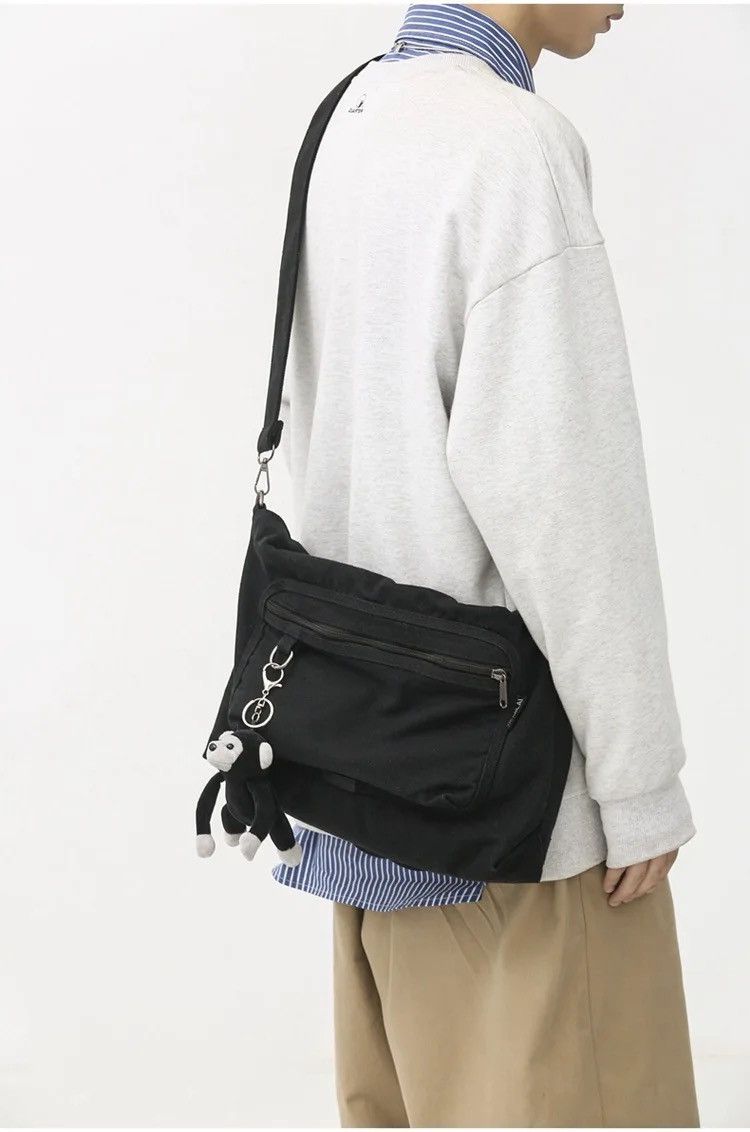 Japanese Brand Black Colour Crossbody bag Size ONE SIZE - 2 Thumbnail