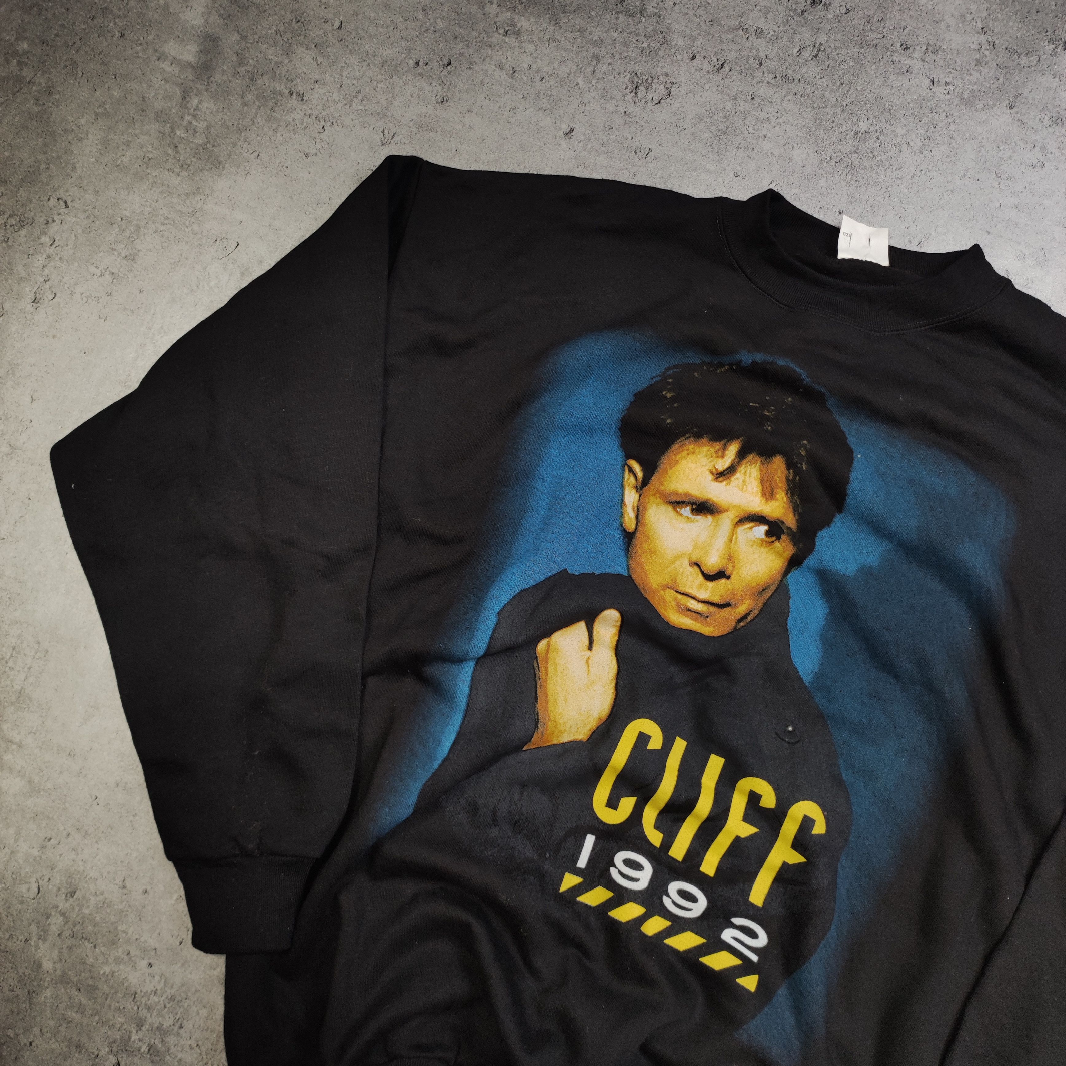 Band Tees × Vintage RARE Cliff Richards 1992 European Tour Merch Crewneck Size US XL / EU 56 / 4 - 4 Thumbnail