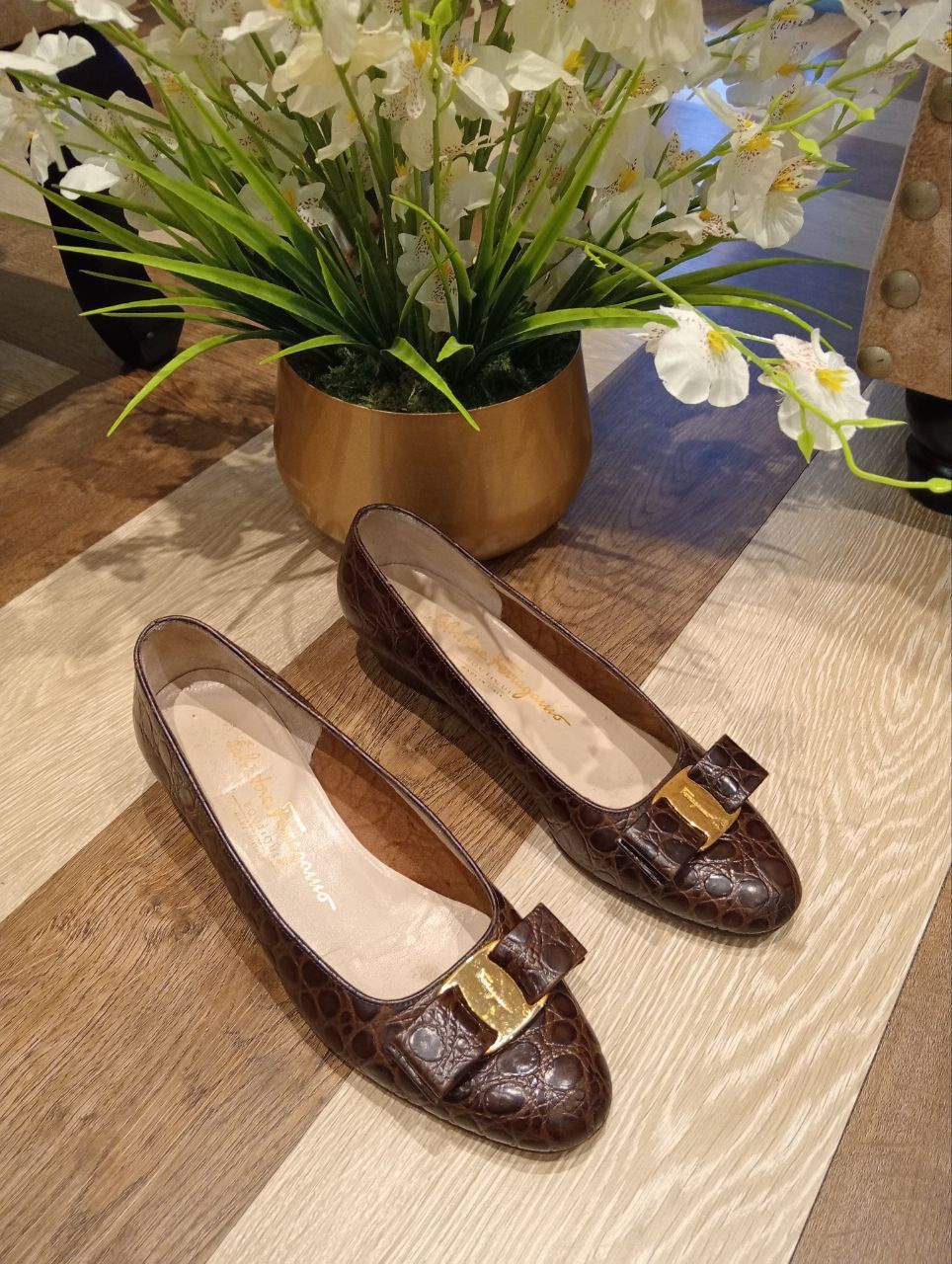 Salvatore Ferragamo SALVATORE FERRAGAMO BOUTIQUE LEATHER SHOES - SIZE 6 Size US 6 / IT 36 - 2 Thumbnail