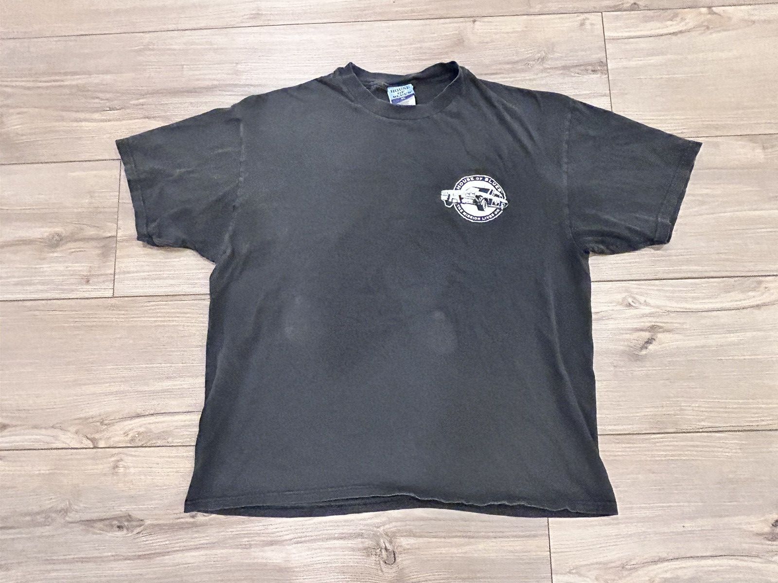 Vintage Black House of Blues vintage t-shirt Size US XL / EU 56 / 4 - 1 Thumbnail