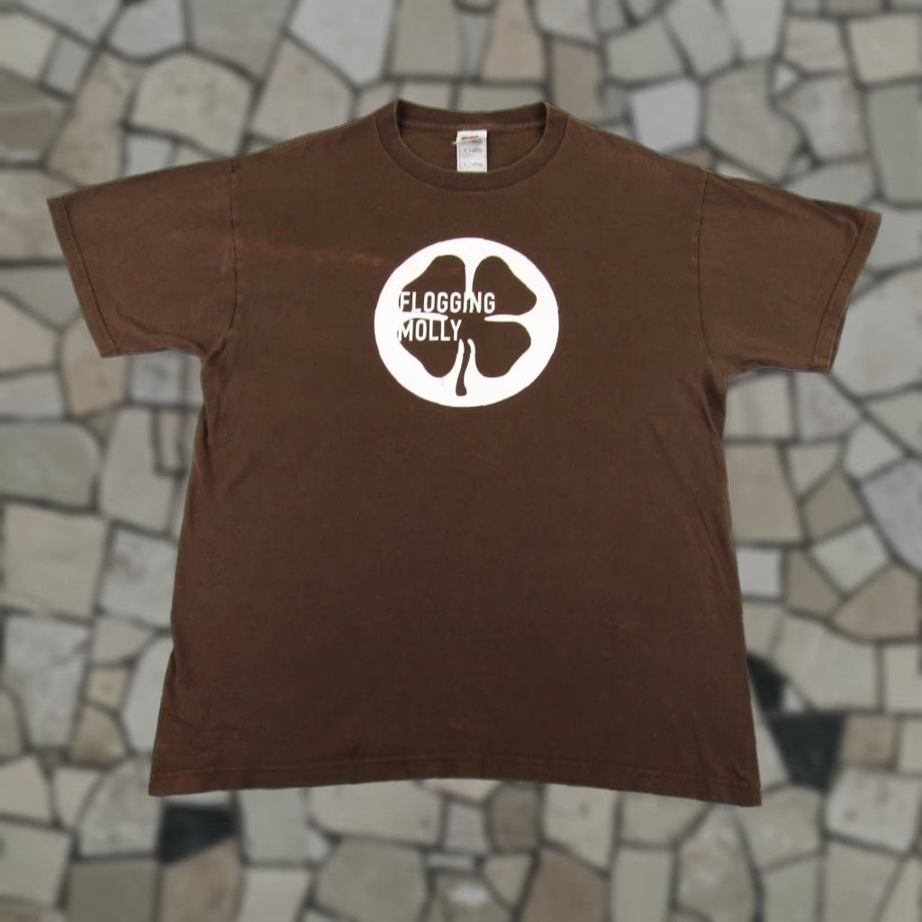 Vintage VINTAGE Flogging Molly T-Shirt Men Large Punk Rock Music Band Brown Cotton Short Sleeve Logo 2000s Size US L / EU 52-54 / 3 - 1 Thumbnail