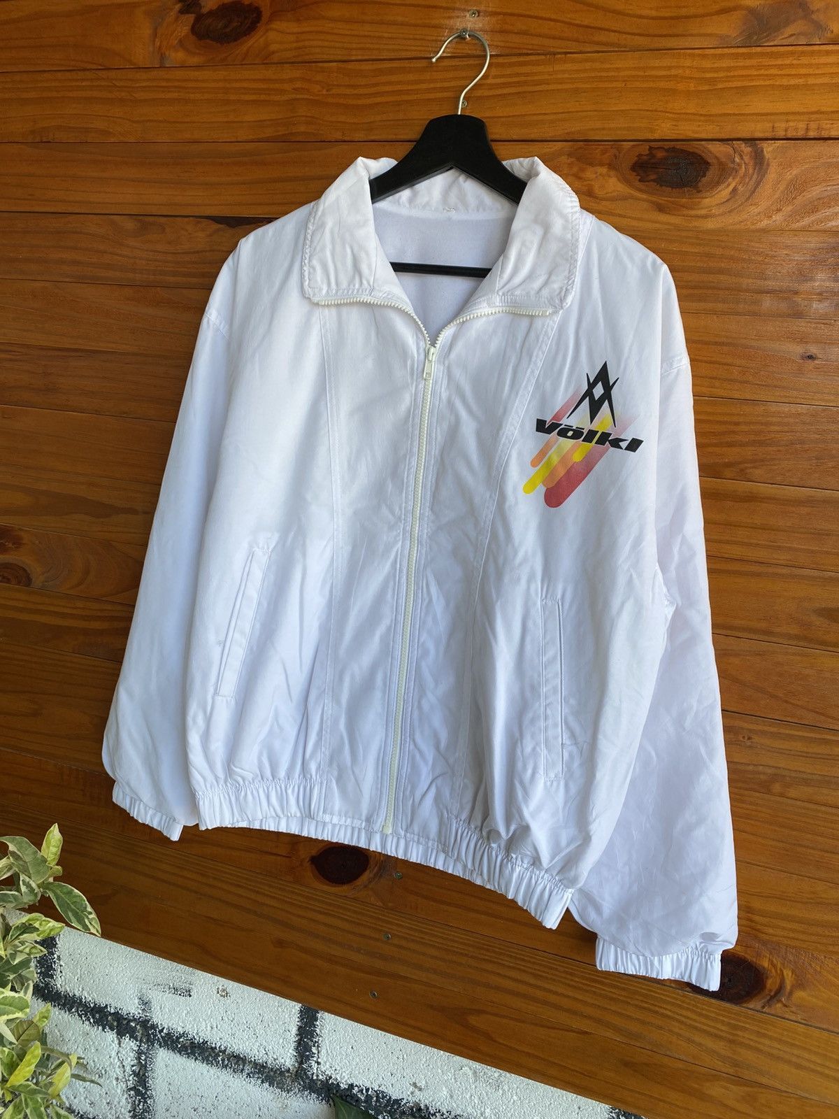 Vintage Vintage Völkl White Zip-Up Jacket | Retro Ski Windbreaker Size US L / EU 52-54 / 3 - 4 Thumbnail