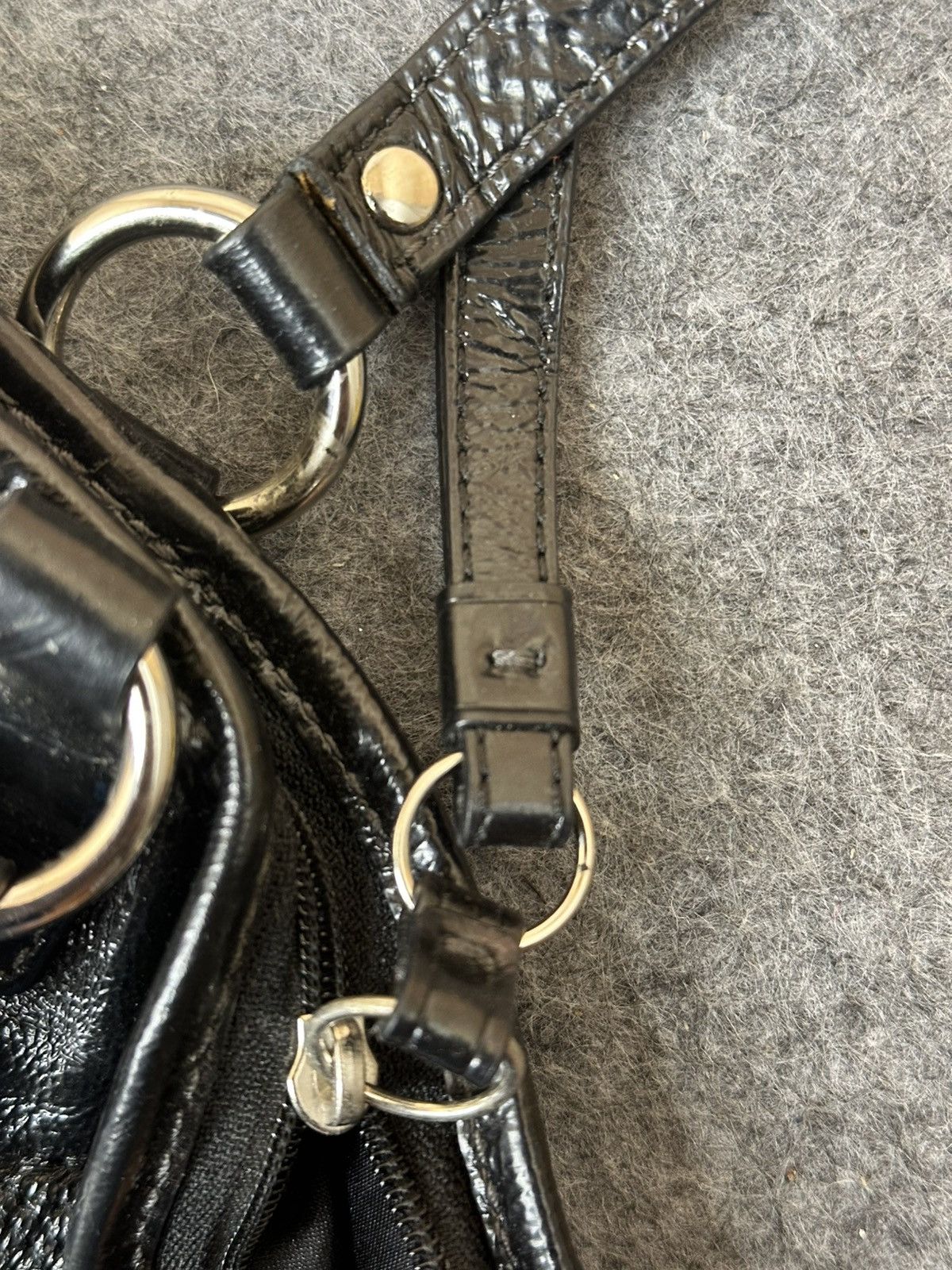 Coach Coach patent leather stitched 2WAY shoulder bag. Size ONE SIZE - 12 Thumbnail