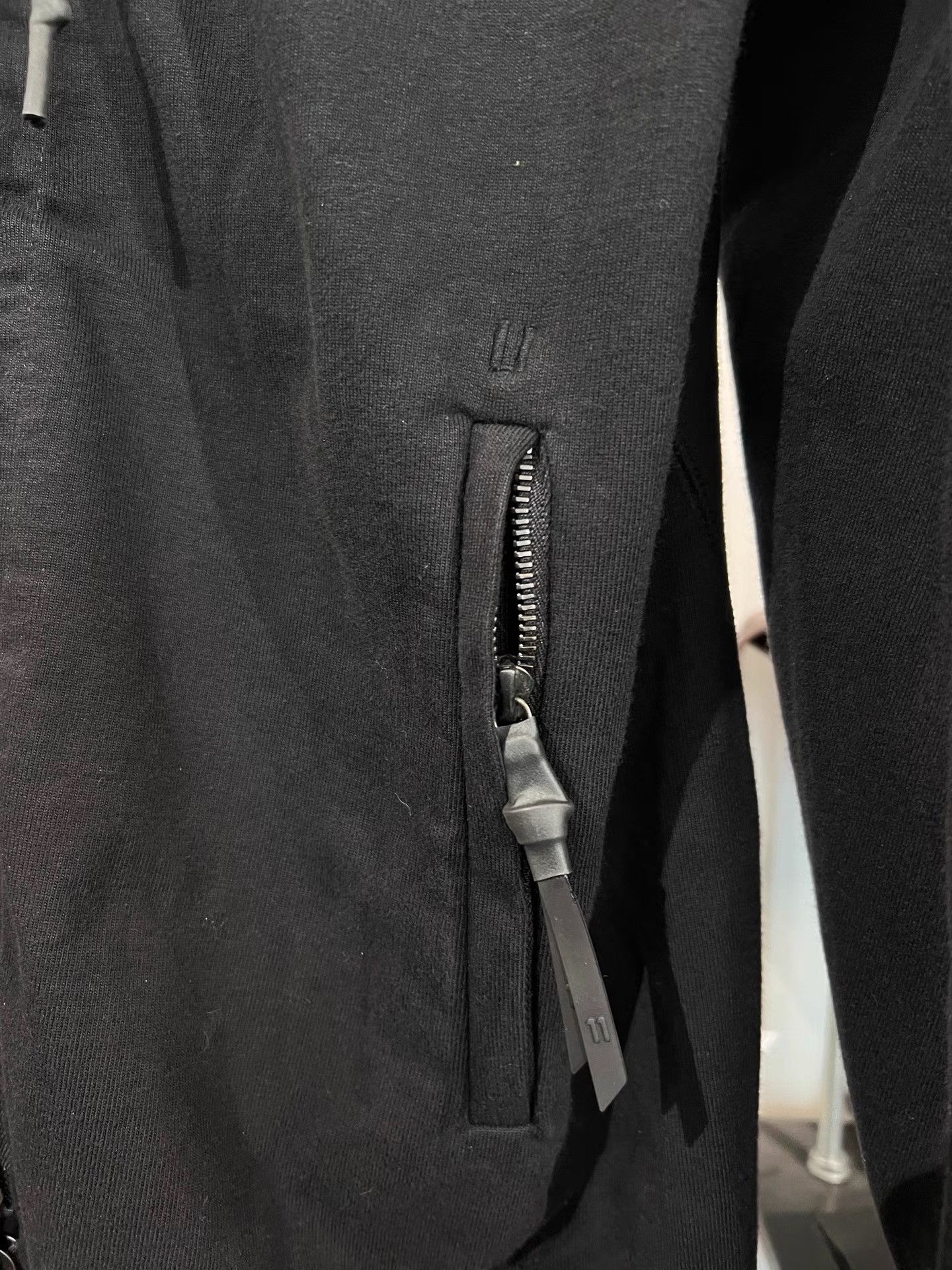 11 By Boris Bidjan Saberi 11by BBS Z3B Hooded Zip Jacket K35 Size US L / EU 52-54 / 3 - 7 Thumbnail