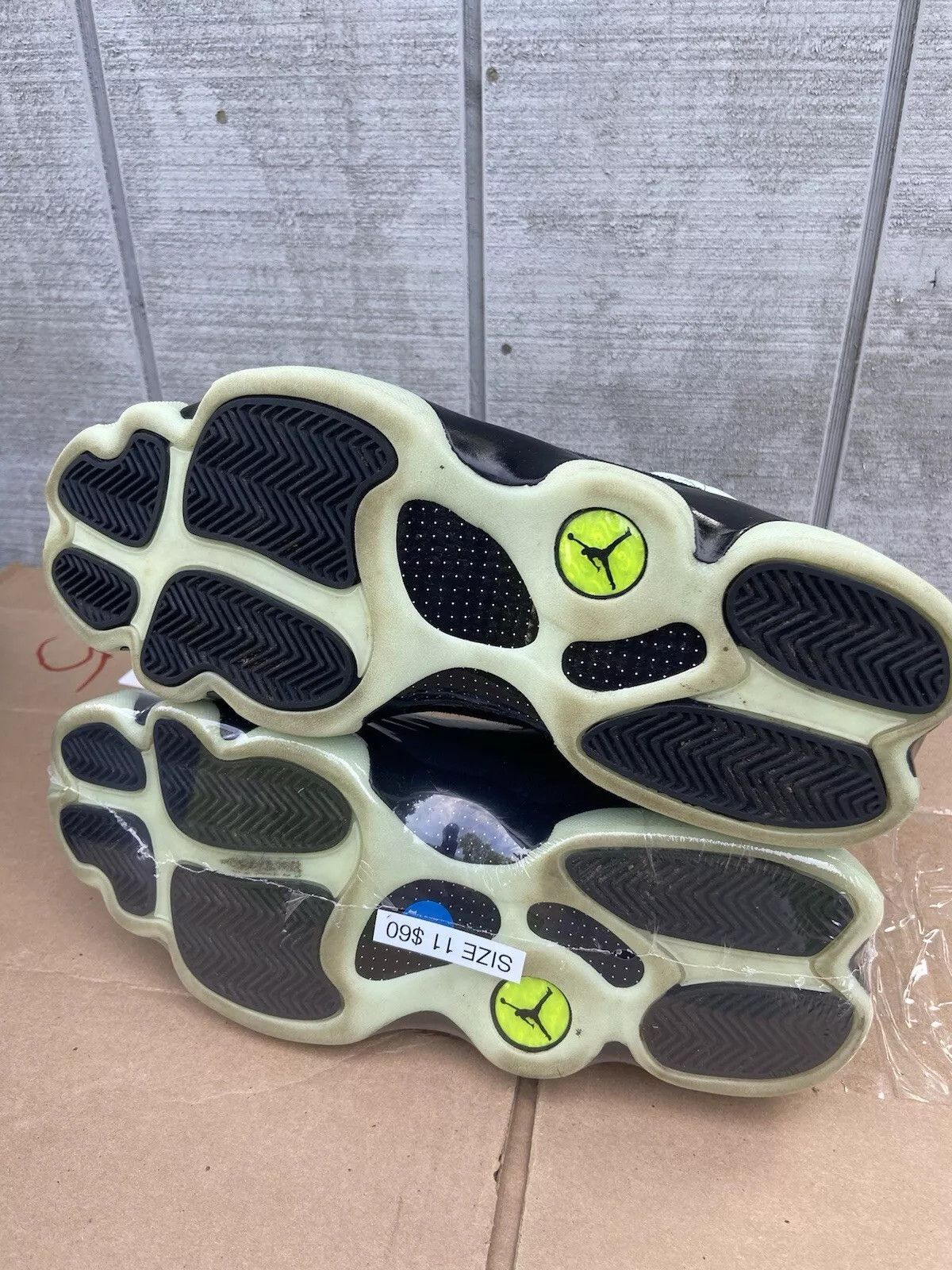 Nike Nike Air Jordan 13 Retro Low Single's Day 2021 11m/ 12.5w Size US 11 / EU 44 - 9 Thumbnail