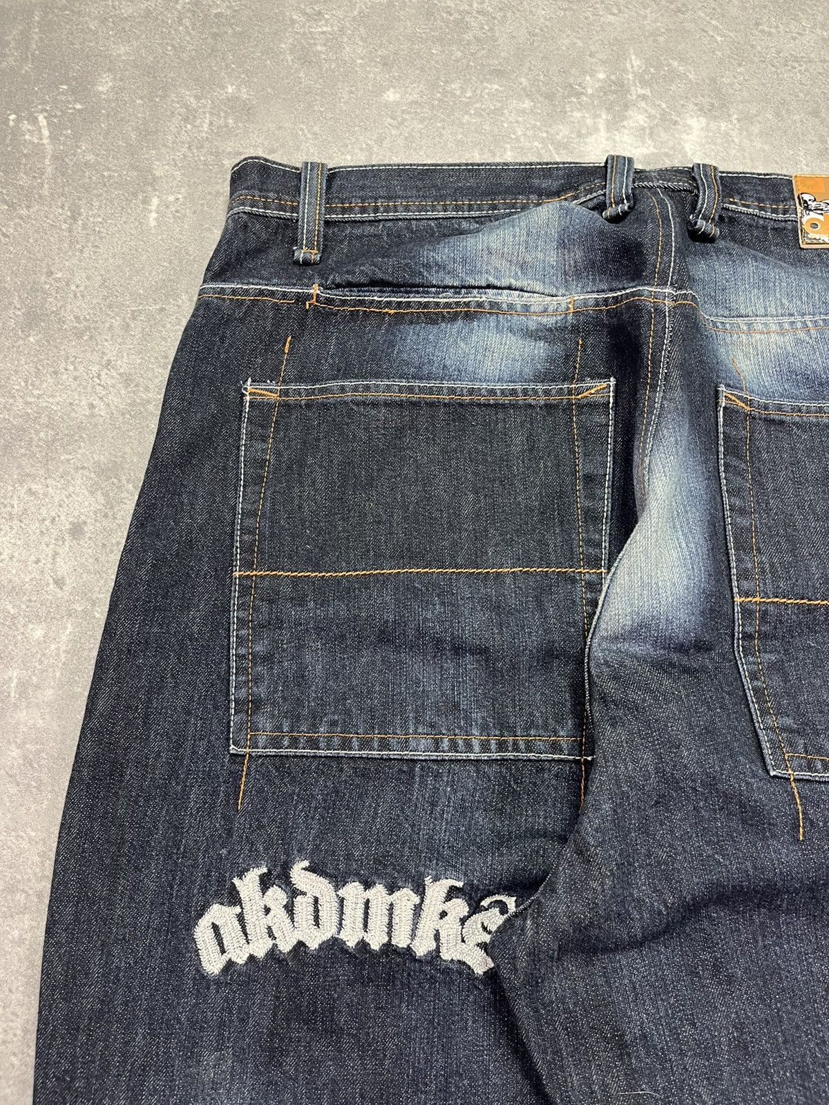 Akademiks 2000s Y2K Akademiks Washed Mega Baggy Denim Jeans 40 Size US 40 / EU 56 - 12 Thumbnail