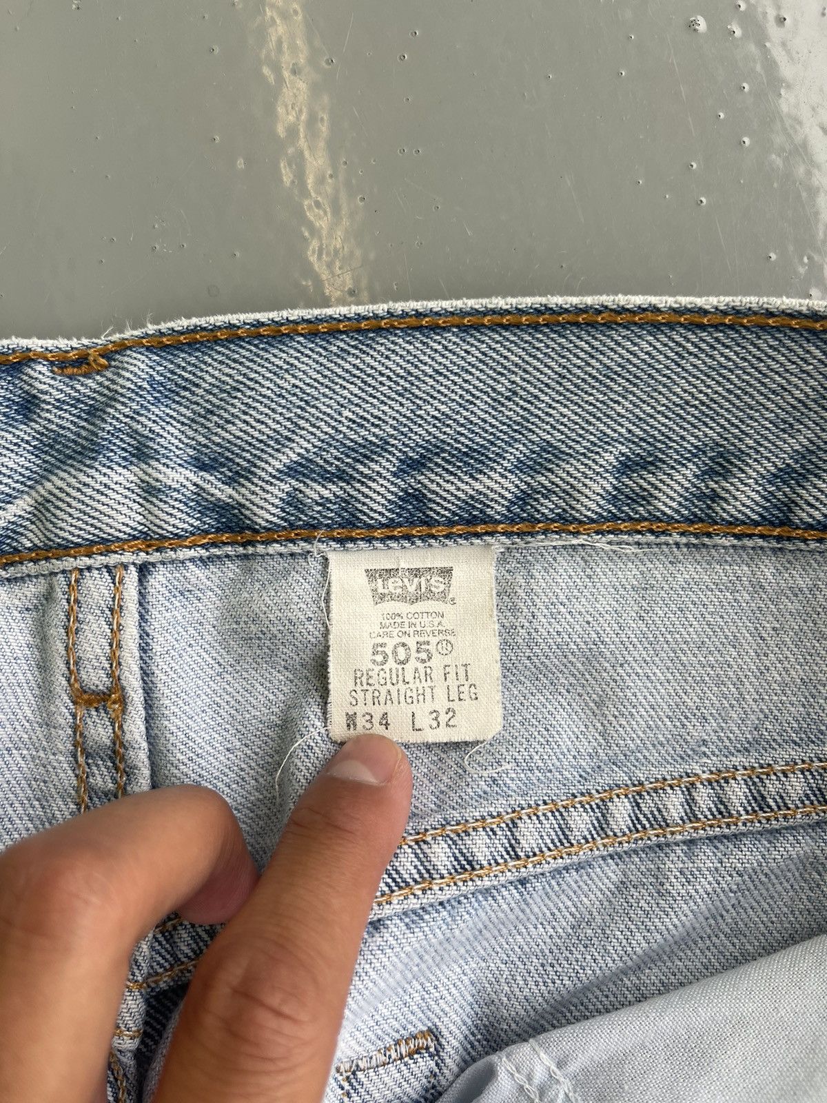 Levi's × Vintage Crazy vintage 90’s Levi’s 505 faded washed light blue jeans Size US 34 / EU 50 - 4 Thumbnail