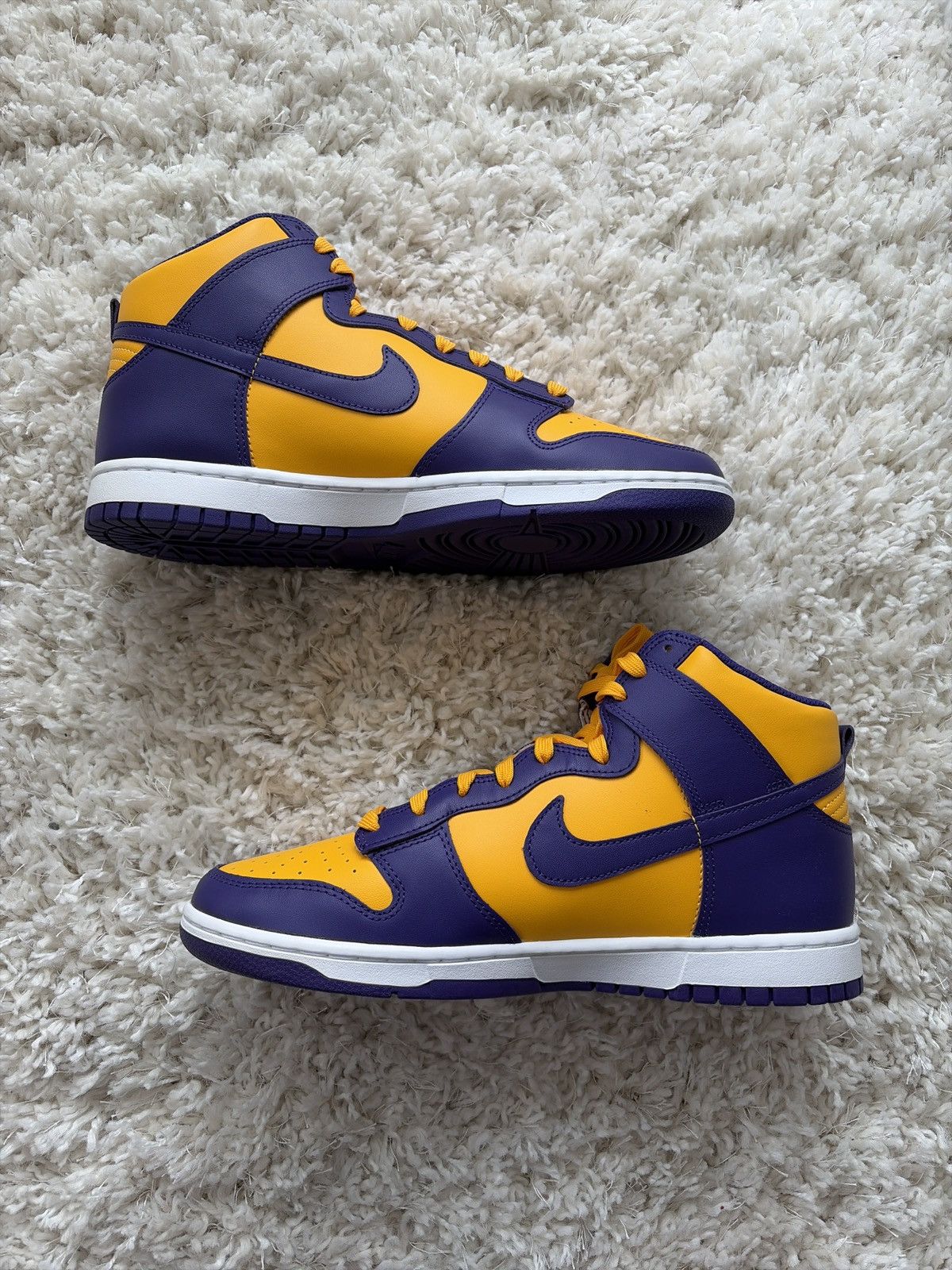 Nike Nike Dunk High Lakers Size US 10.5 / EU 43-44 - 1 Thumbnail