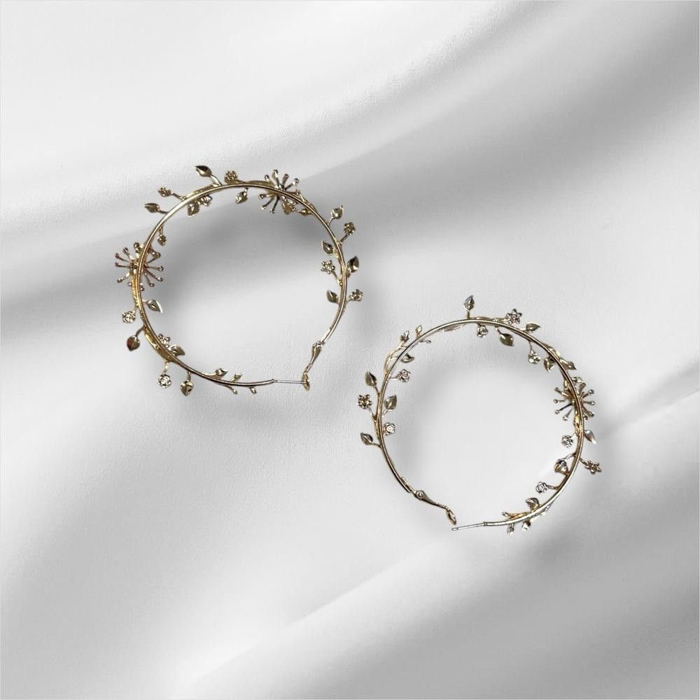 Designer Gold Floral Hoop Earrings Size ONE SIZE - 3 Thumbnail