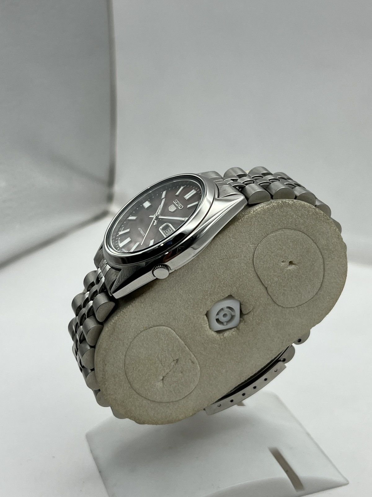 Seiko SEIKO5 SNX447 BROWN Sunburst Dial Automatic 17 Jewels Japan. Size 36 - 3 Thumbnail