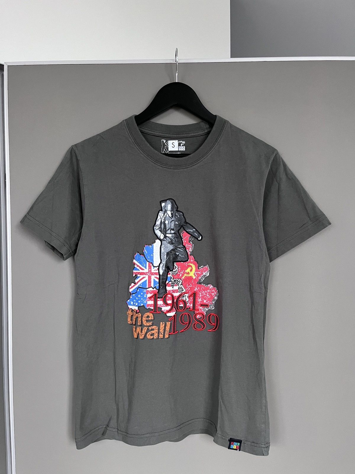 Other The Berlin Wall History Official T-shirt Size US S / EU 44-46 / 1 - 1 Thumbnail