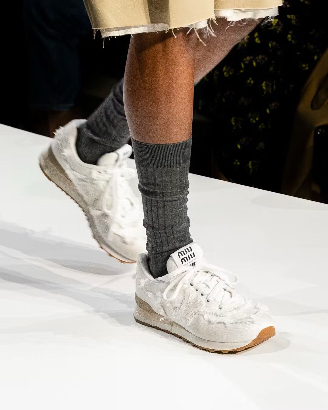 Miu Miu New Balance 574 x Miu Miu denim sneakers Size US 8 / EU 41 - 9 Thumbnail