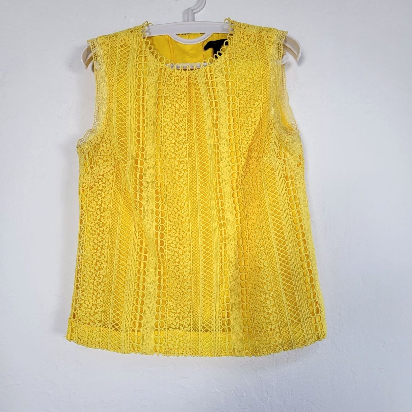 J.Crew J. Crew Blouse Size 8 Yellow Sleeveless Lace Top Round Neck Casual Lined Womens Size M / US 6-8 / IT 42-44 - 2 Thumbnail