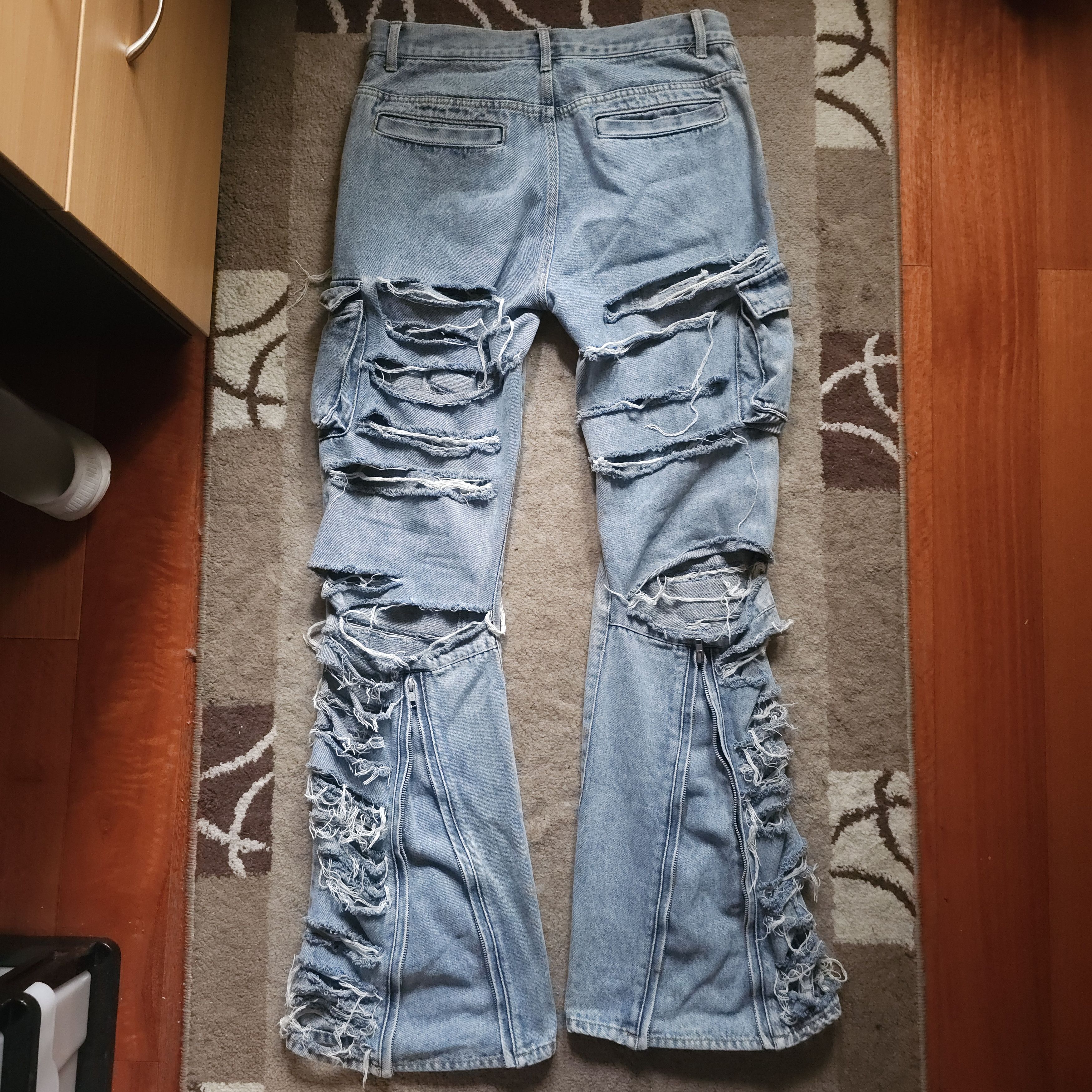 Other No Mass Prod "03GLM" Flared cargo distressed washed jeans Size US 32 / EU 48 - 2 Thumbnail