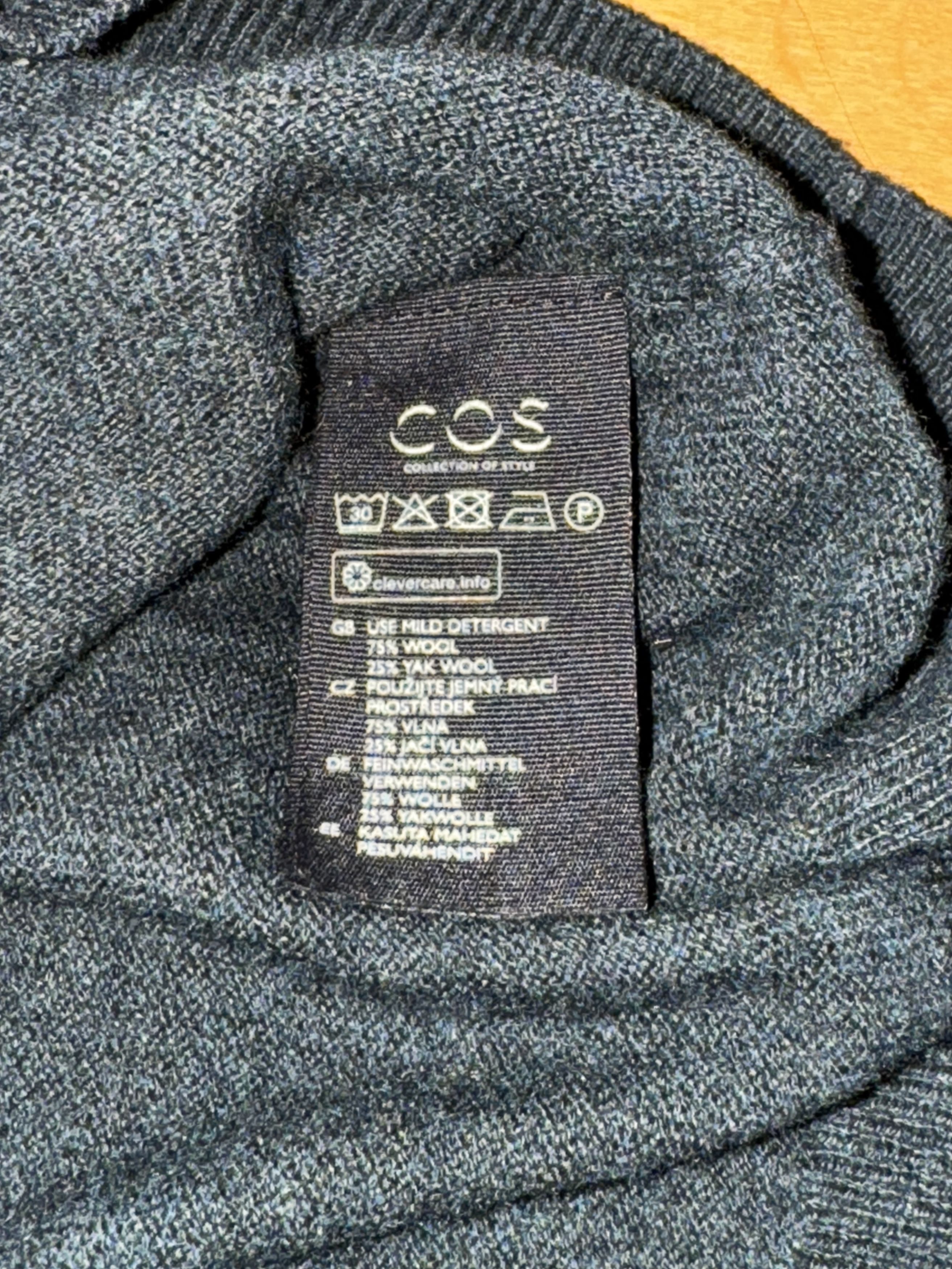 Cos COS Dark Turtleneck Wool Sweater Size US S / EU 44-46 / 1 - 5 Thumbnail
