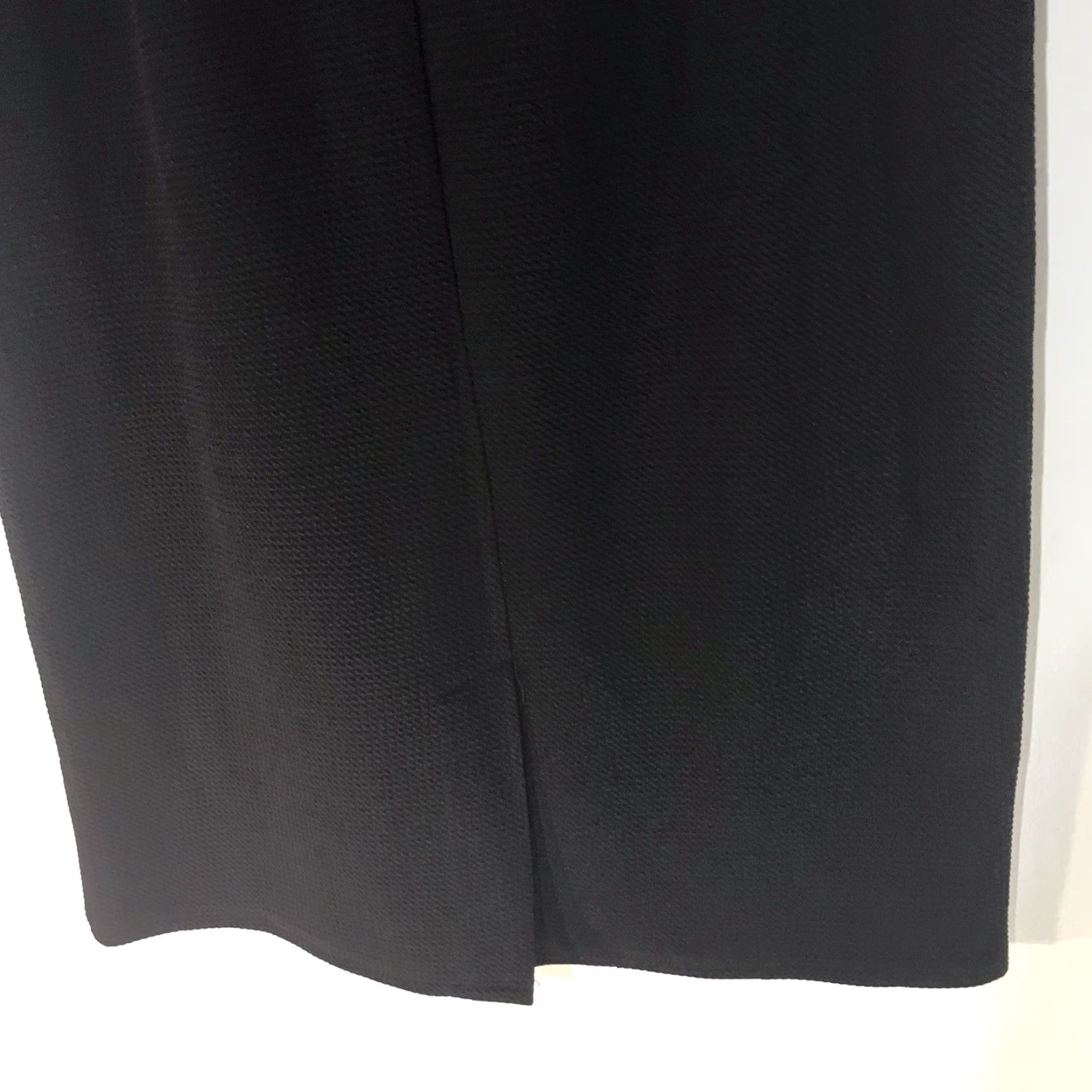Vintage Tacera Black Textured Pull On Midi Skirt Women Size M Size 32" / US 10 / IT 46 - 6 Thumbnail