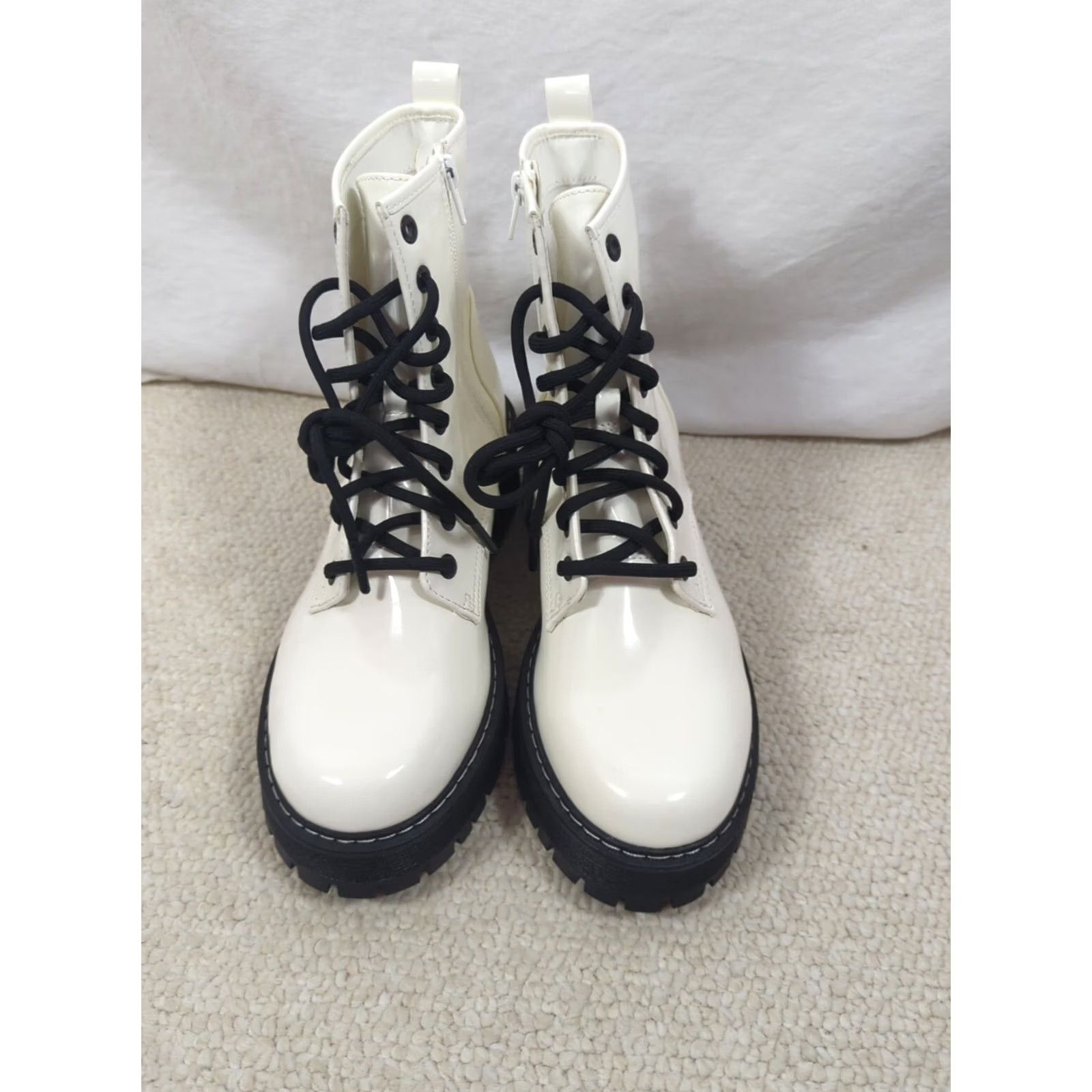 Steve Madden Steve Madden NYC Womens Combat Boots Lug 9 M White Black Ankle Chunky Lace Up Platform 1.25in Rubber Heel 2in Memory Foam Shoes Size US 9 / IT 39 - 2 Thumbnail