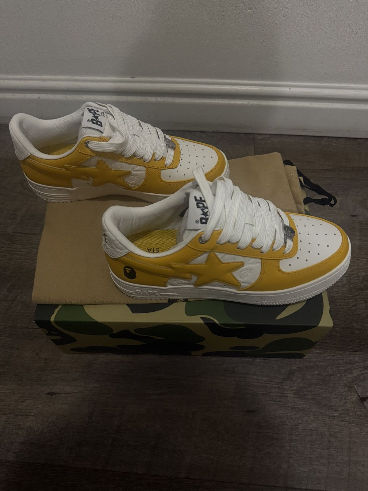 Bape Orange Cloud bapesta #3 Size US 9 / EU 42 - 1 Thumbnail