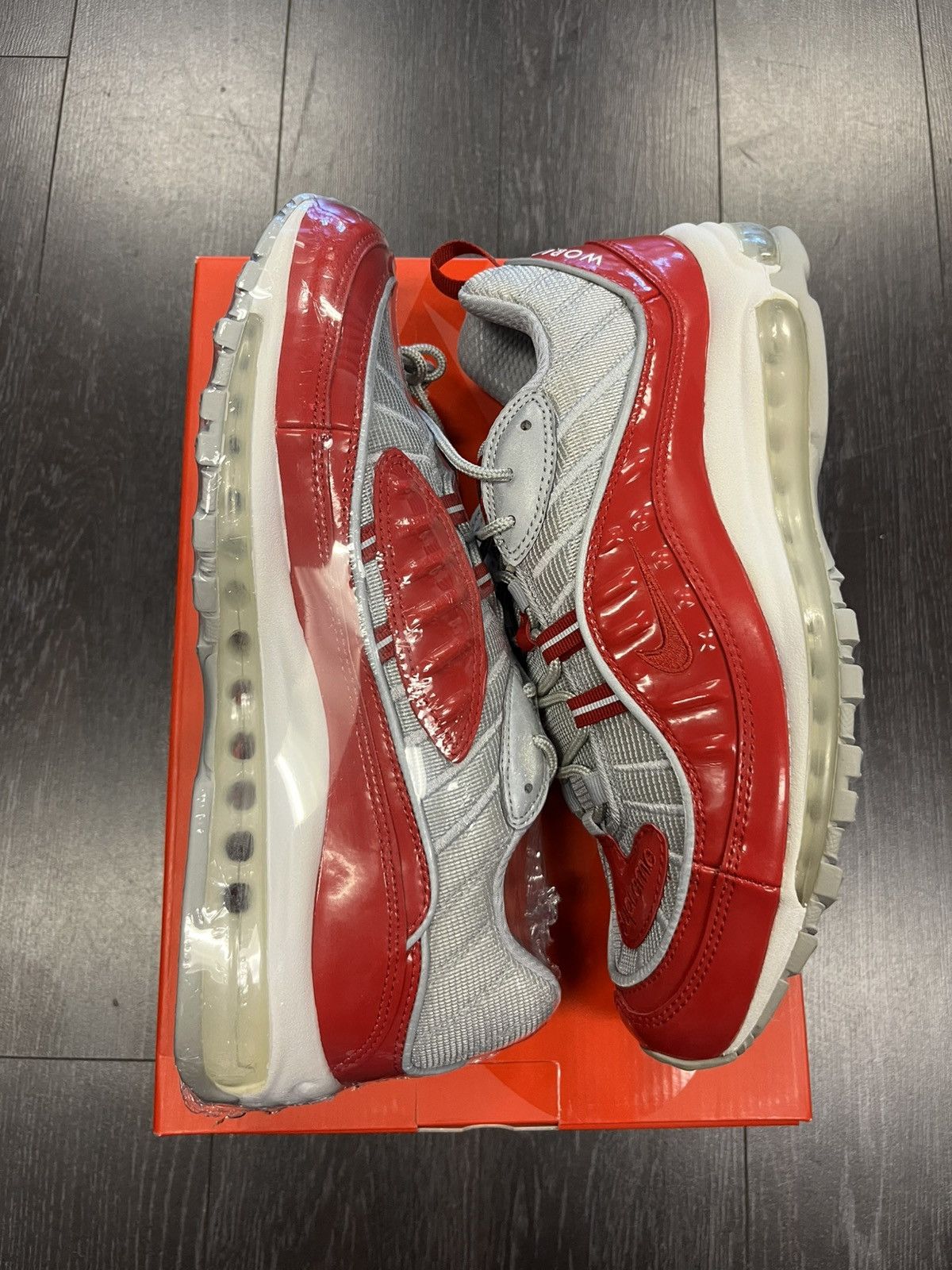 Nike × Supreme Nike Air Max 98 Supreme Varsity Red 2016 Size US 9.5 / EU 42-43 - 3 Thumbnail