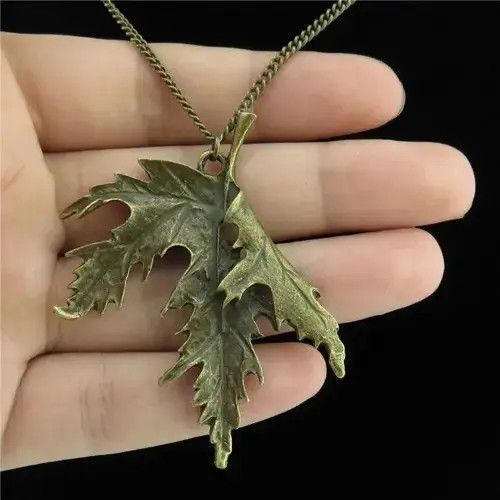Jewelry Plant Folding Maple Pendant Necklaces Size ONE SIZE - 6 Thumbnail