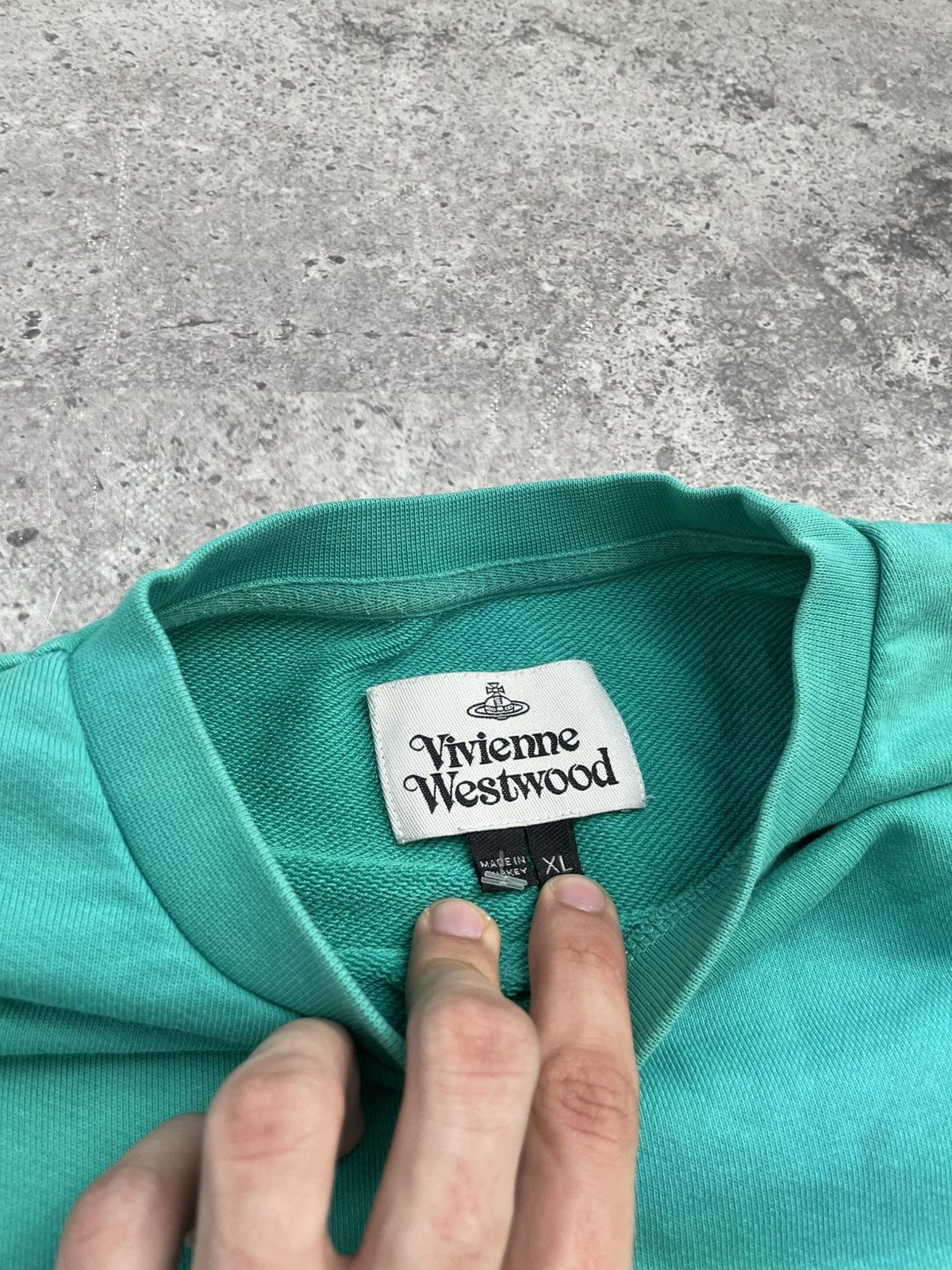 Vivienne Westwood Vintage Vivienne Westwood Sweatshirt Orb Logo Basic Pullover Size US XL / EU 56 / 4 - 5 Thumbnail