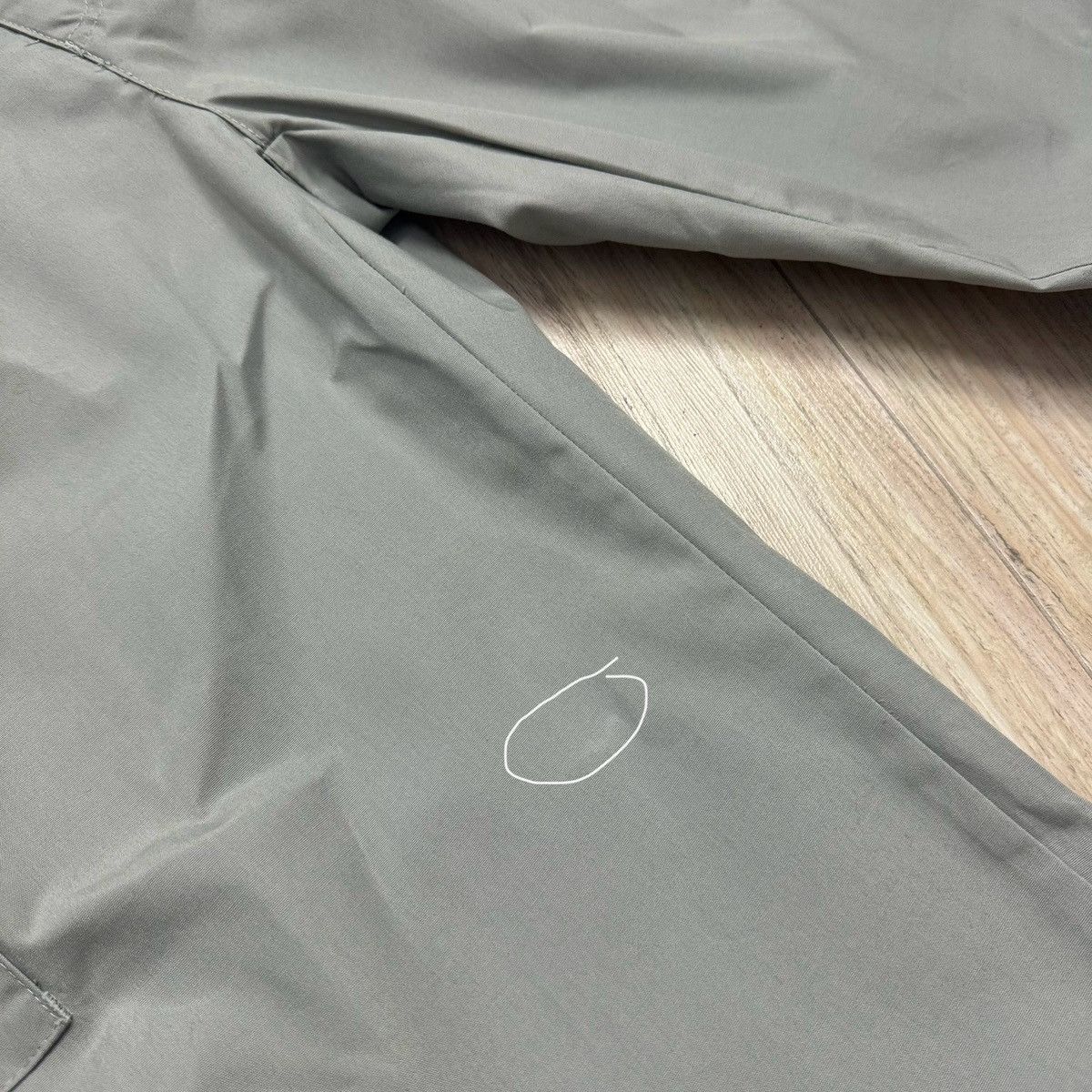 Fjallraven Vintage Fjallraven Y2K Nylon Polyester Grey Light Pants Size US 35 - 19 Thumbnail