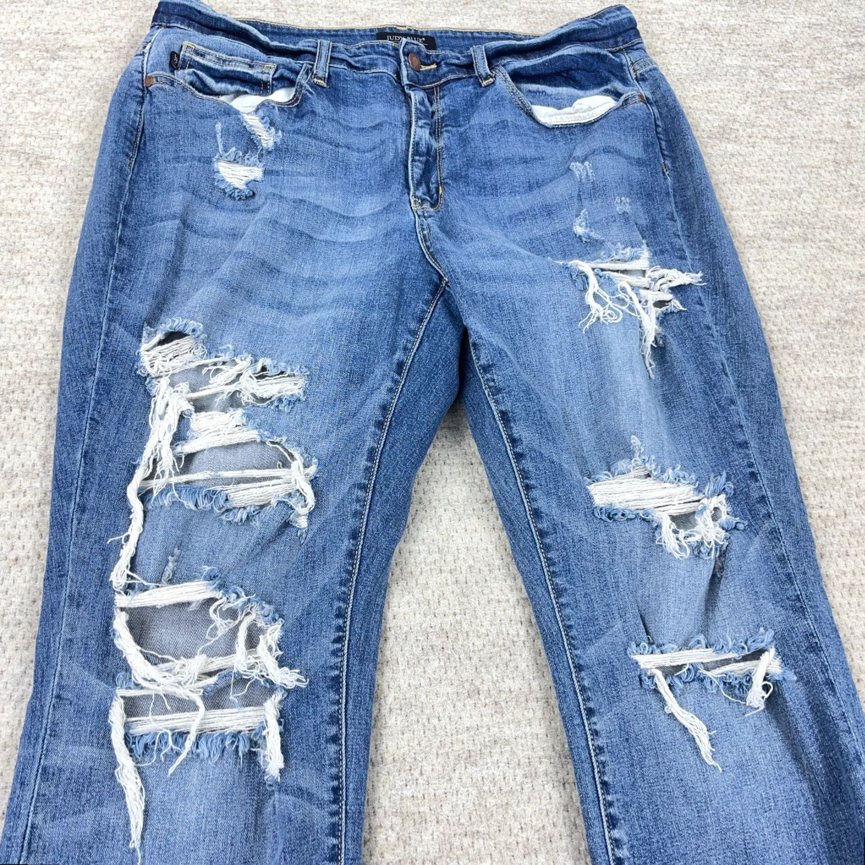 Vintage Judy Blue Jeans Women 16W Boyfriend Fit Straight Leg Med Wash Faded Holes Size 38" / US 16 / IT 52 - 4 Thumbnail