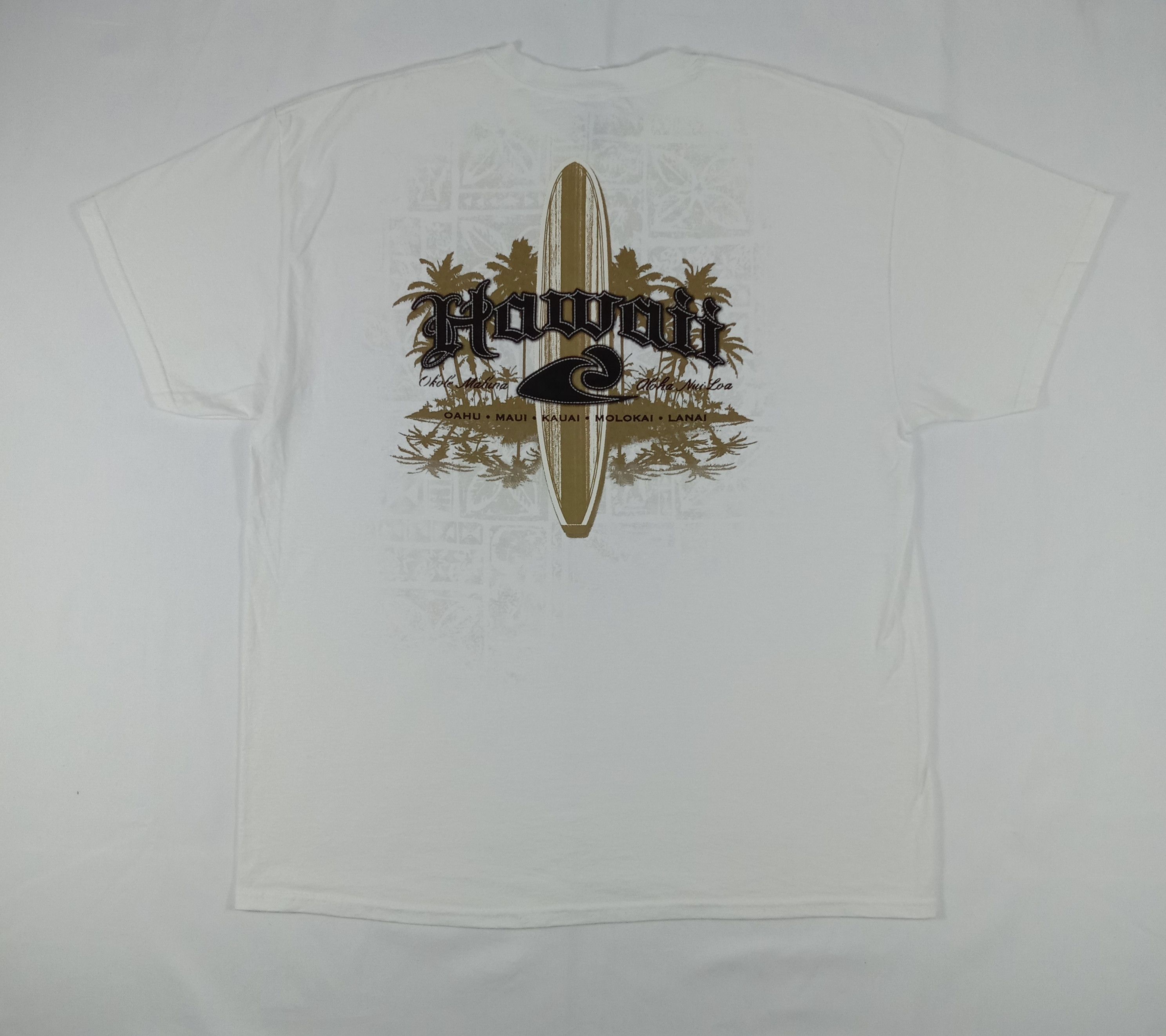 Vintage Vintage Hawaii Spell Out Surfing Board Logo T Shirt Size US XL / EU 56 / 4 - 1 Thumbnail