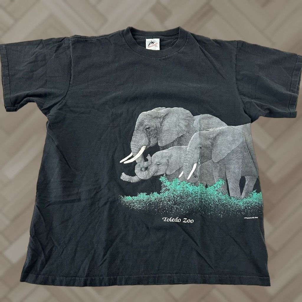 Vintage VINTAGE Harlequin Toledo Zoo Elephants Short Sleeve T Shirt Men's XL Black Size US XL / EU 56 / 4 - 1 Thumbnail