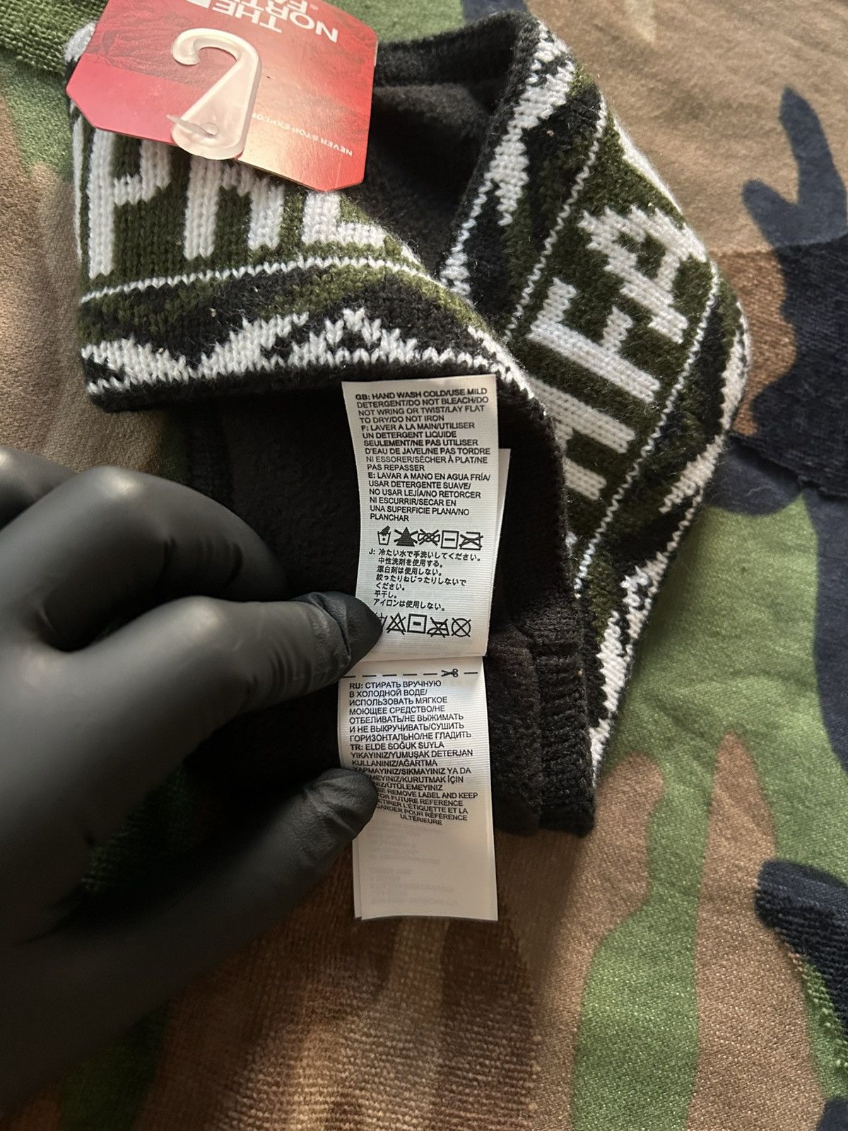 Supreme × The North Face Supreme The North Face Trans Antarctica Expedition Headband Size ONE SIZE - 9 Thumbnail