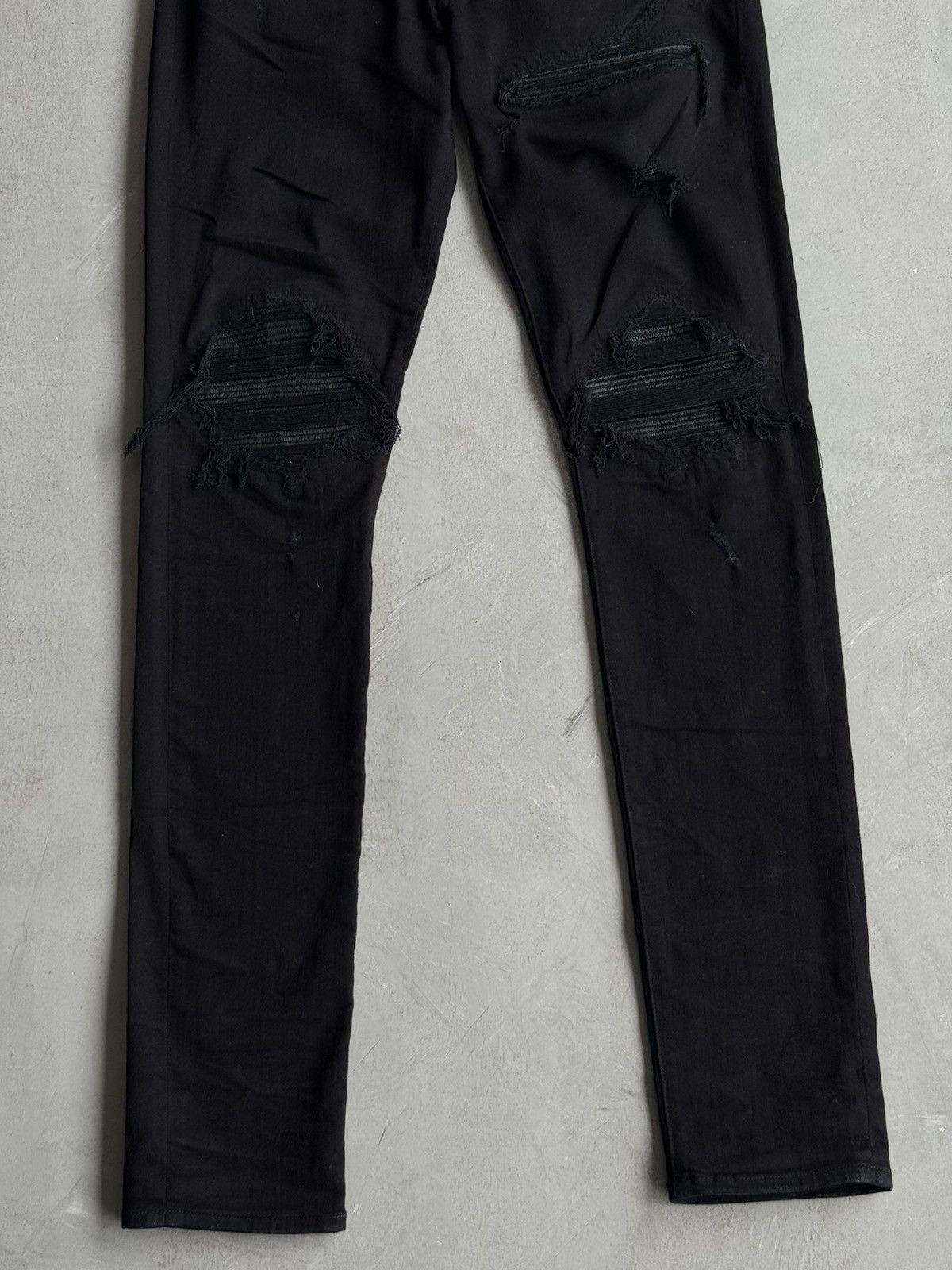 Amiri Amiri - Distressed Black Denim Slim Pant Size US 33 - 2 Thumbnail