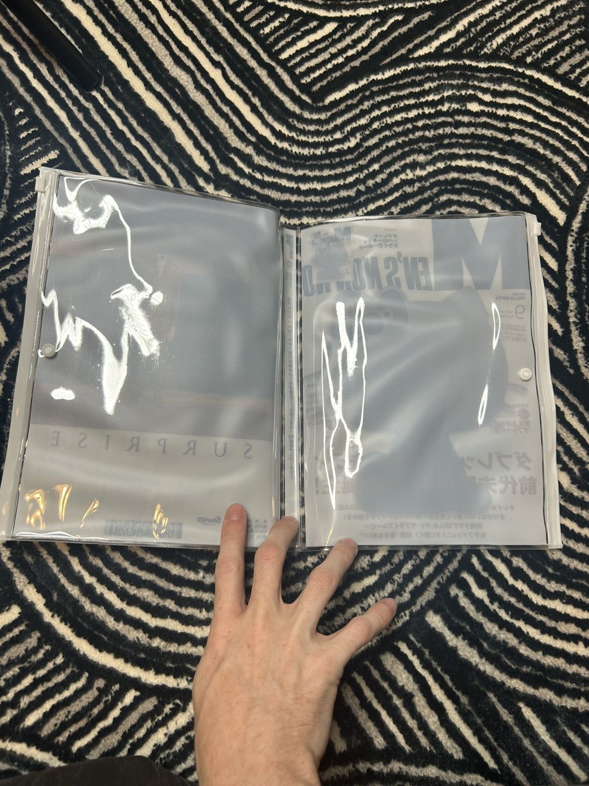 Doublet Doublet x Hello Kitty magazine clutch Size ONE SIZE - 3 Thumbnail