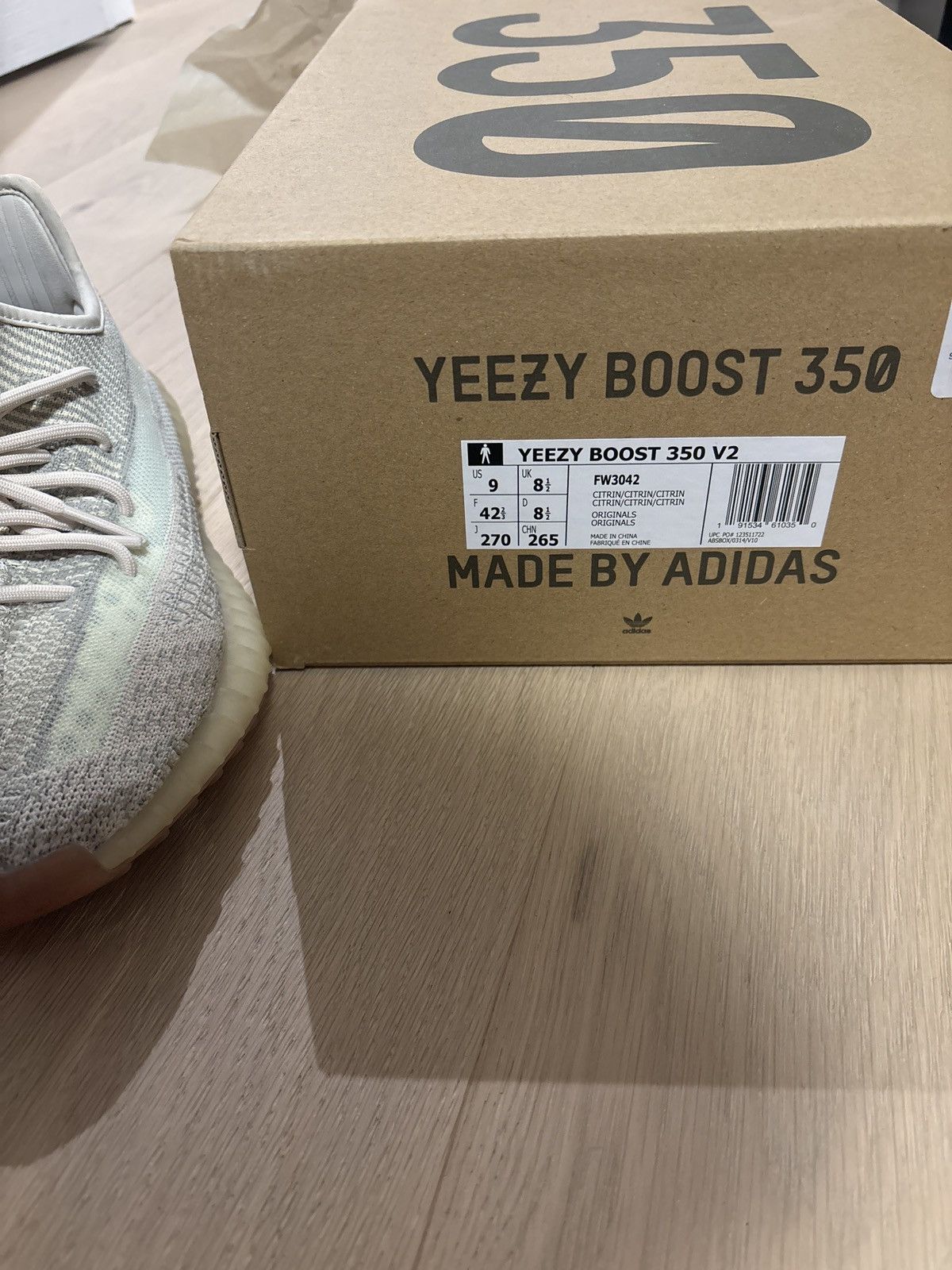 Adidas Yeezy 350 v2 Size US 9 / EU 42 - 7 Thumbnail