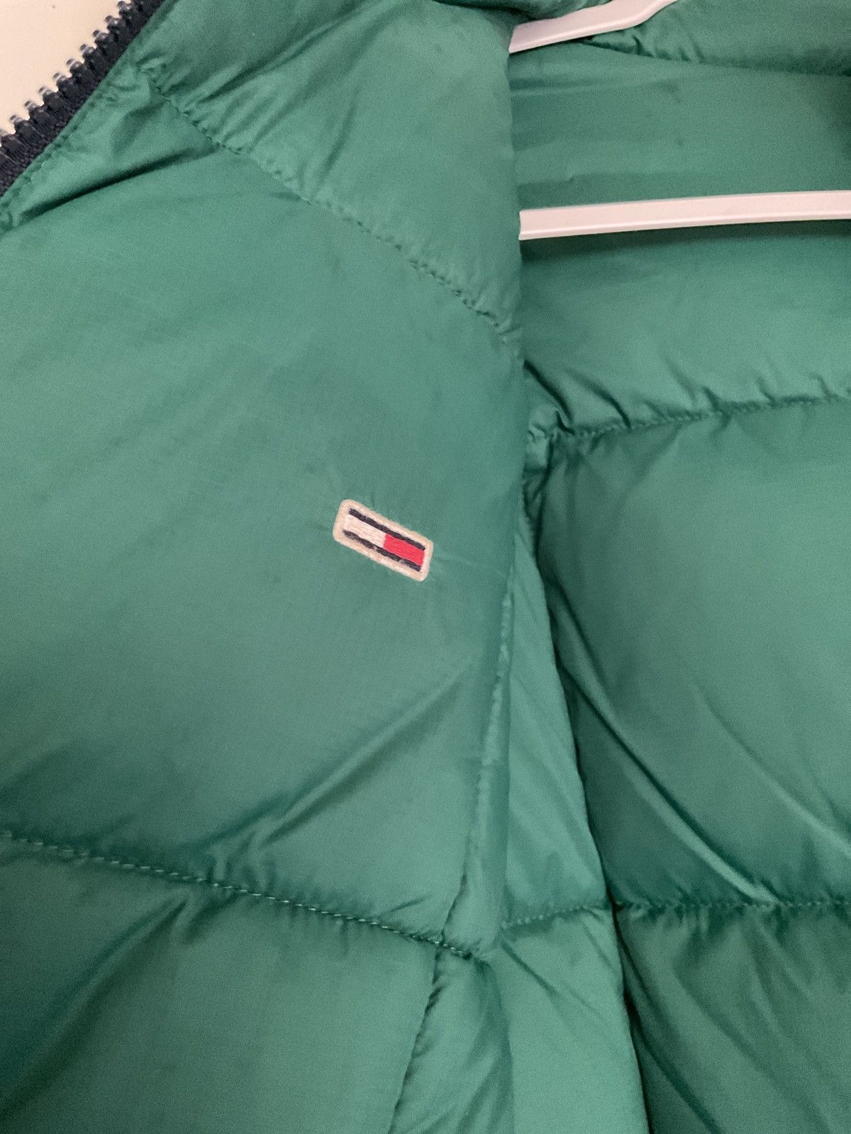 Tommy Hilfiger Vintage 90s Tommy Jeans Puffer Jacket-Large-Oversized logo Size US L / EU 52-54 / 3 - 6 Thumbnail