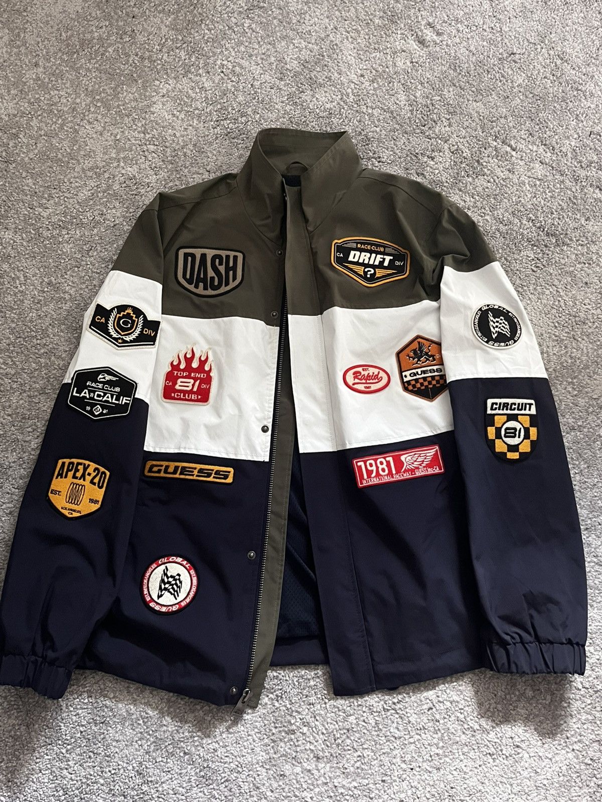 Guess Guess vintage Jacket Size US L / EU 52-54 / 3 - 1 Thumbnail