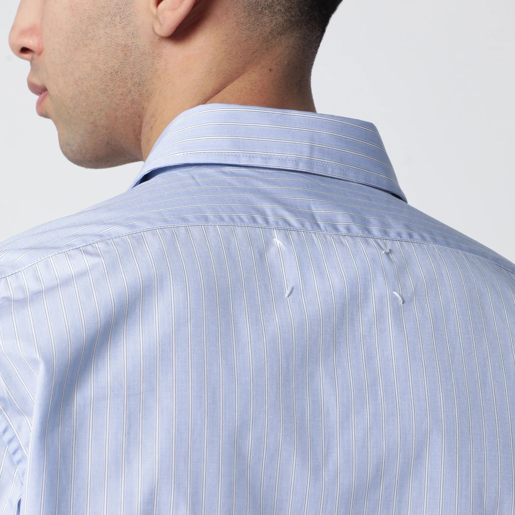 Maison Margiela o1d2blof0526 Cotton Button Striped Shirt in Light Blue Size US M / EU 48-50 / 2 - 4 Thumbnail