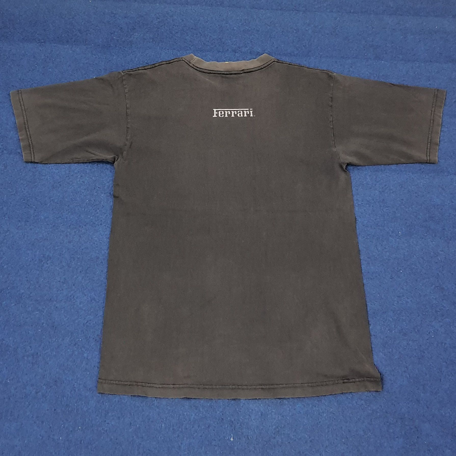 Ferrari Vintage Ferrari Sports Big Logo Tshirt C223N44 Size US L / EU 52-54 / 3 - 3 Thumbnail