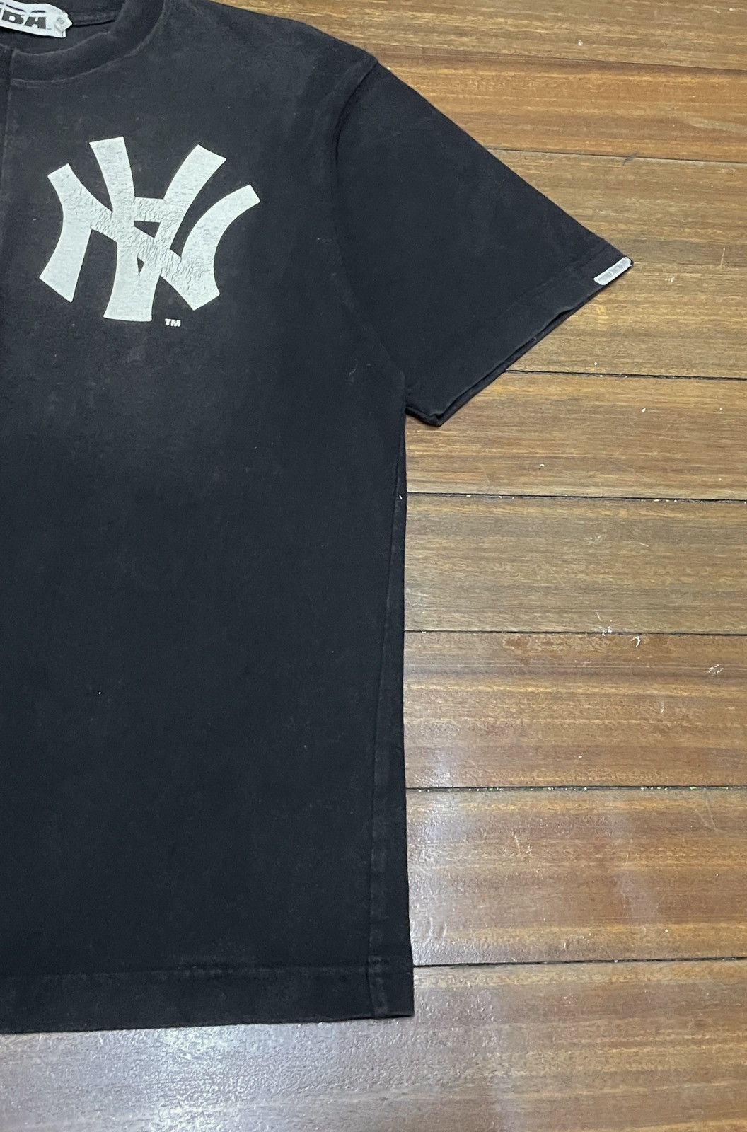 Bape × Neighborhood Very Rare Vintage Neighborhood Bape Sun Faded T-shirt 2000s Size US S / EU 44-46 / 1 - 6 Thumbnail