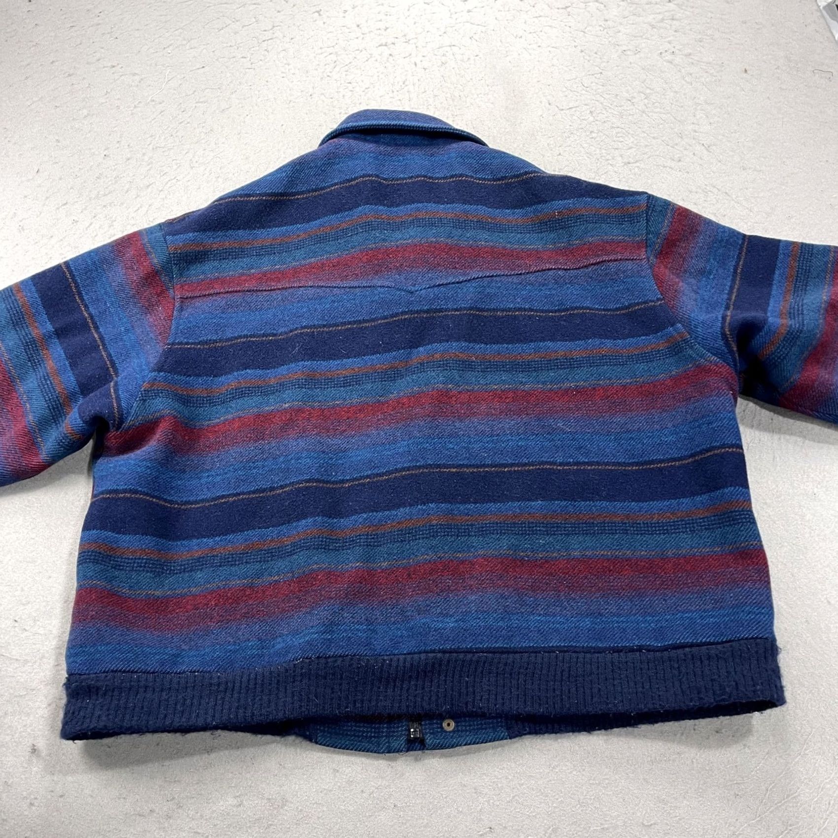 Pendleton VINTAGE Pendleton Jacket Mens XL Blue Red High Grade Western Wear Wool USA 70s Jacket Mens XL Blue Red Pendleton Western Wool USA 70s Size US XL / EU 56 / 4 - 6 Thumbnail
