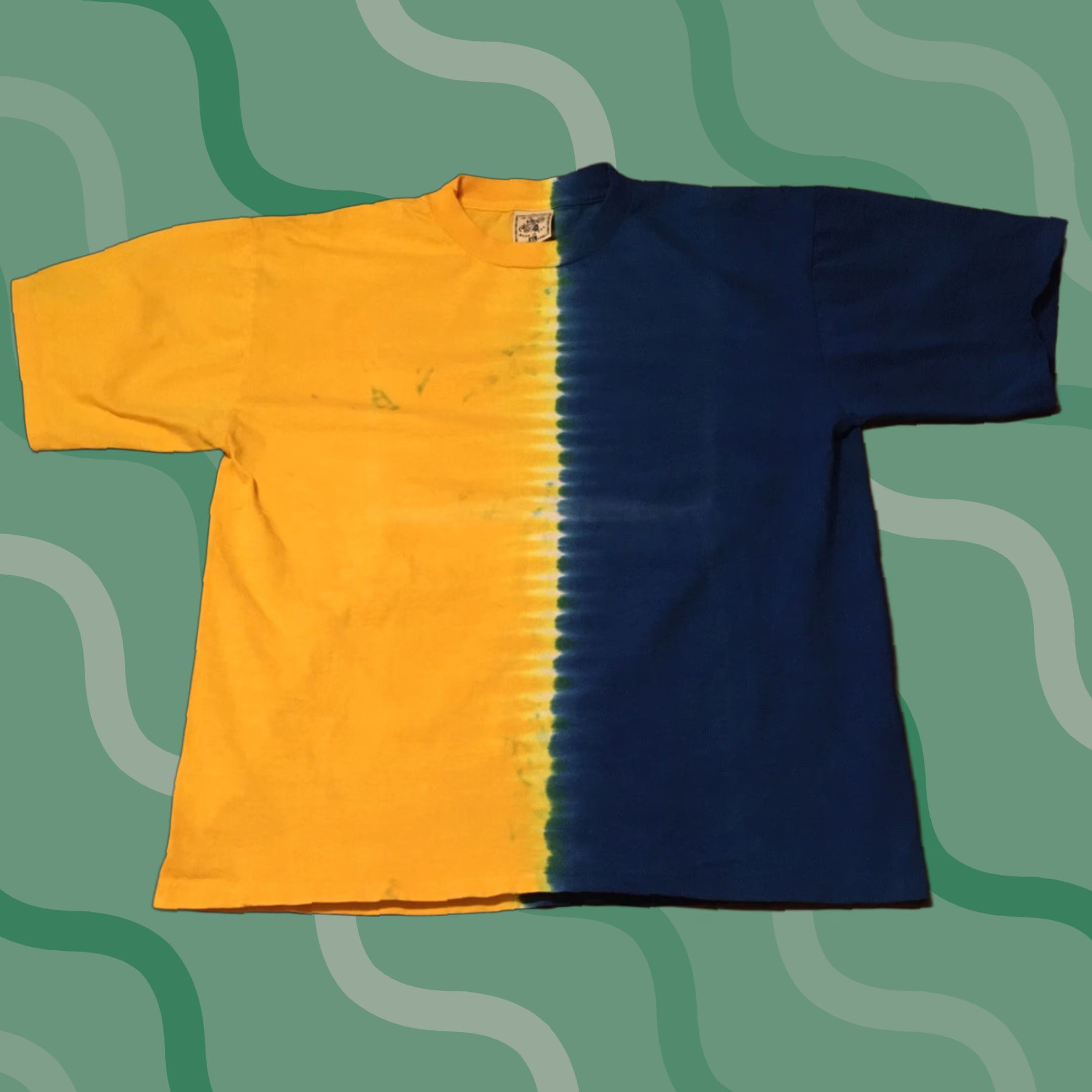 Vintage VINTAGE Alore T-Shirt Stitch Tee - Shirt - XL - Blue and Gold Tie-Dye - Single Stitch - Men Mens 40s-70s Inspired? Size US XL / EU 56 / 4 - 1 Thumbnail