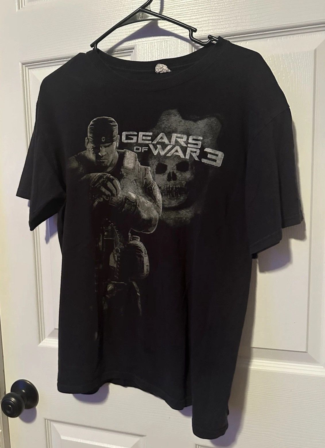 Other Vintage Y2K Gears Of War 3 Shirt (Men’s Medium) Size US M / EU 48-50 / 2 - 1 Thumbnail