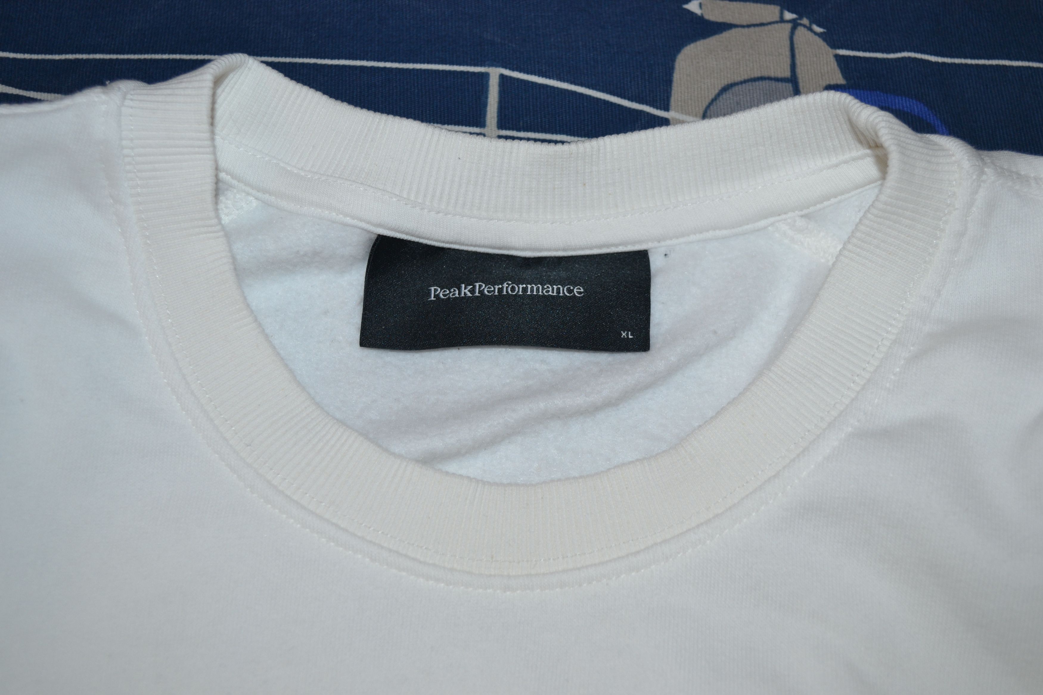 Peak Performance Peak Performance M Ease Crew Pullover – White Sweatshirt Size US XL / EU 56 / 4 - 7 Thumbnail