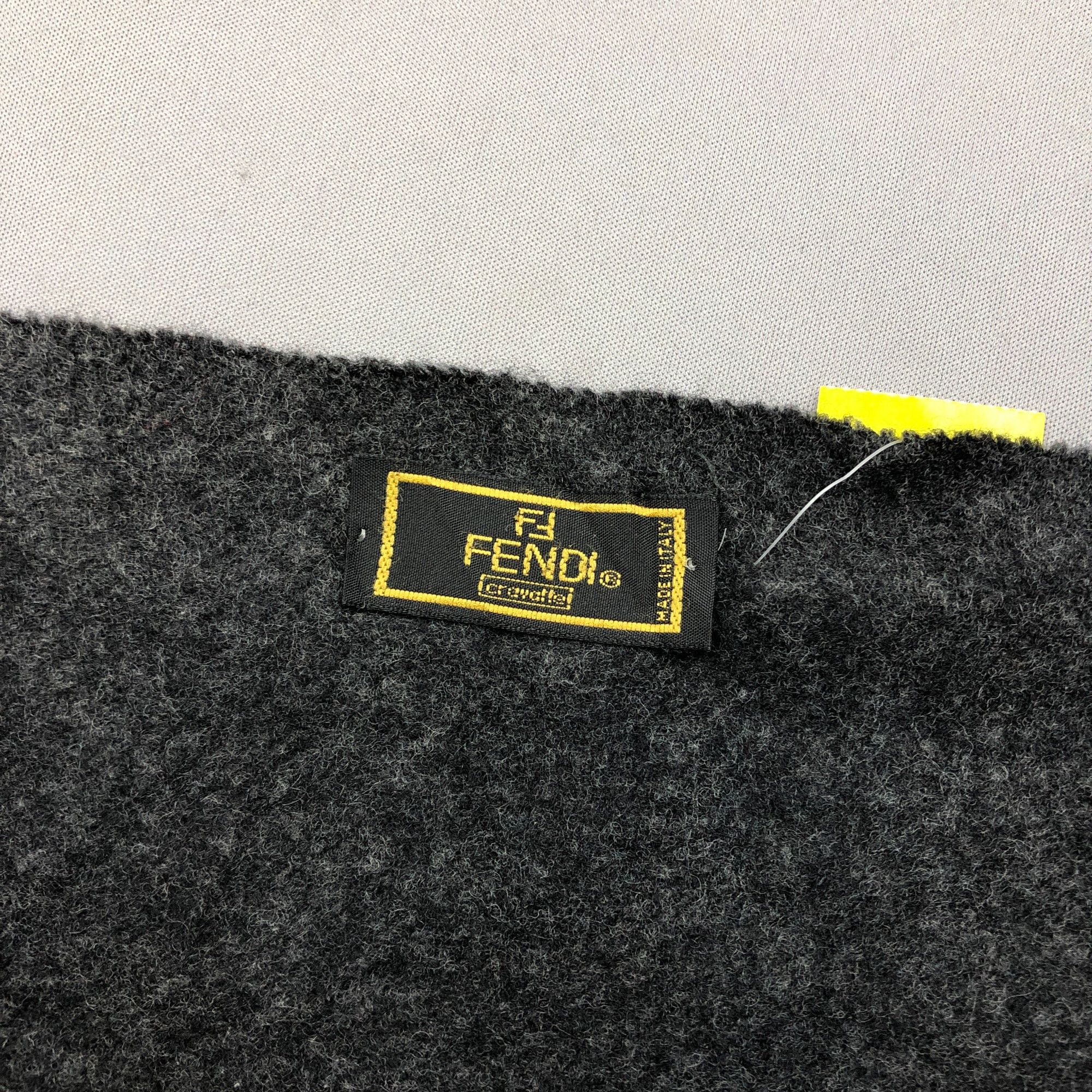 Fendi Vintage 90s Fendi Scarf Muffler Wool Cashmere Scarves Size ONE SIZE - 4 Thumbnail