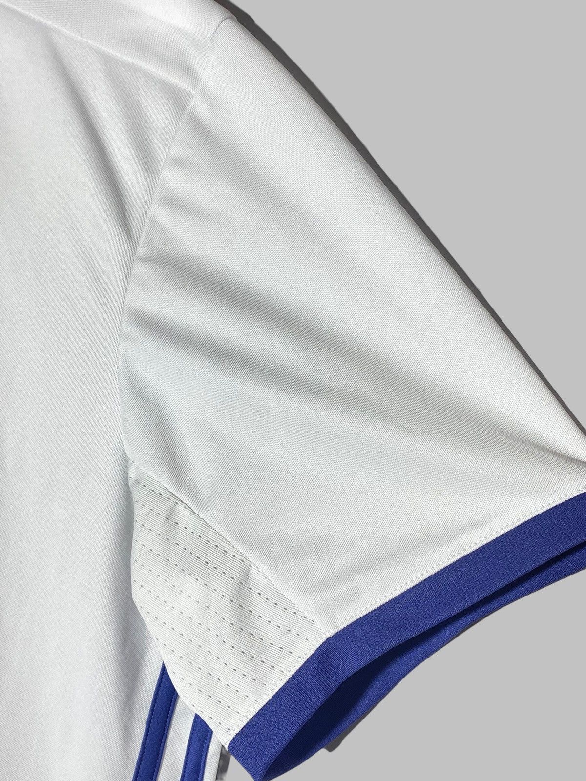 Other 🔥 REAL MADRID ADIDAS JERSEY 2015 HOME KIT VINTAGE ICONIC Size US XL / EU 56 / 4 - 10 Thumbnail