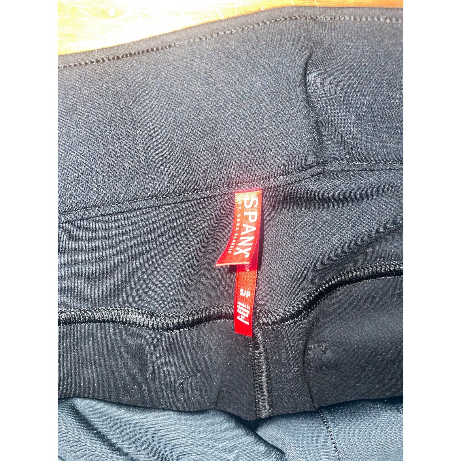 Spanx Spanx The Perfect Black Pant Ankle 4-Pocket, sz S Size 26" / US 2 / IT 38 - 6 Thumbnail