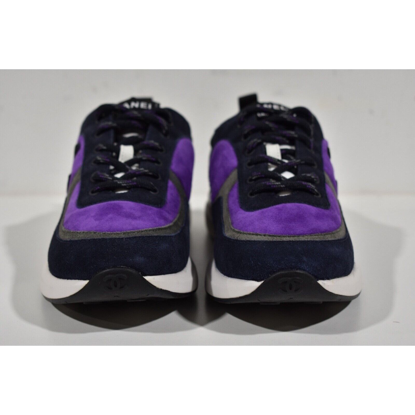 Chanel 21K Suede CC Logo Lace Up Tie Flat Runner Trainer Sneaker 41 Size US 11 / IT 41 - 4 Thumbnail