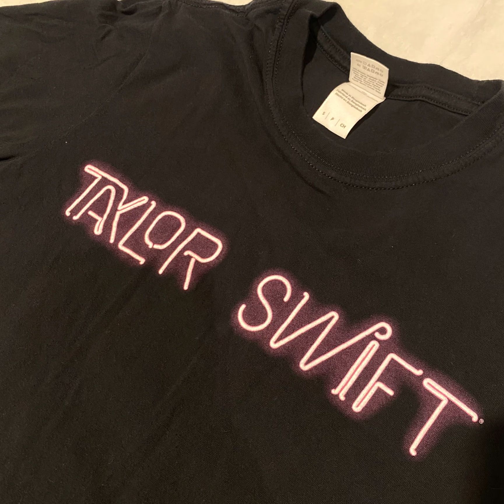 Vintage Taylor Swift The 1989 World Tour Black T-Shirt Concert Merch Adult Women’s Small Size S / US 4 / IT 40 - 2 Thumbnail